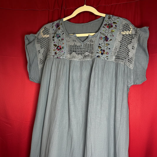 Daisy Embroidered Lace Neck Dress Daisy Embroidered Lace Neck Dress