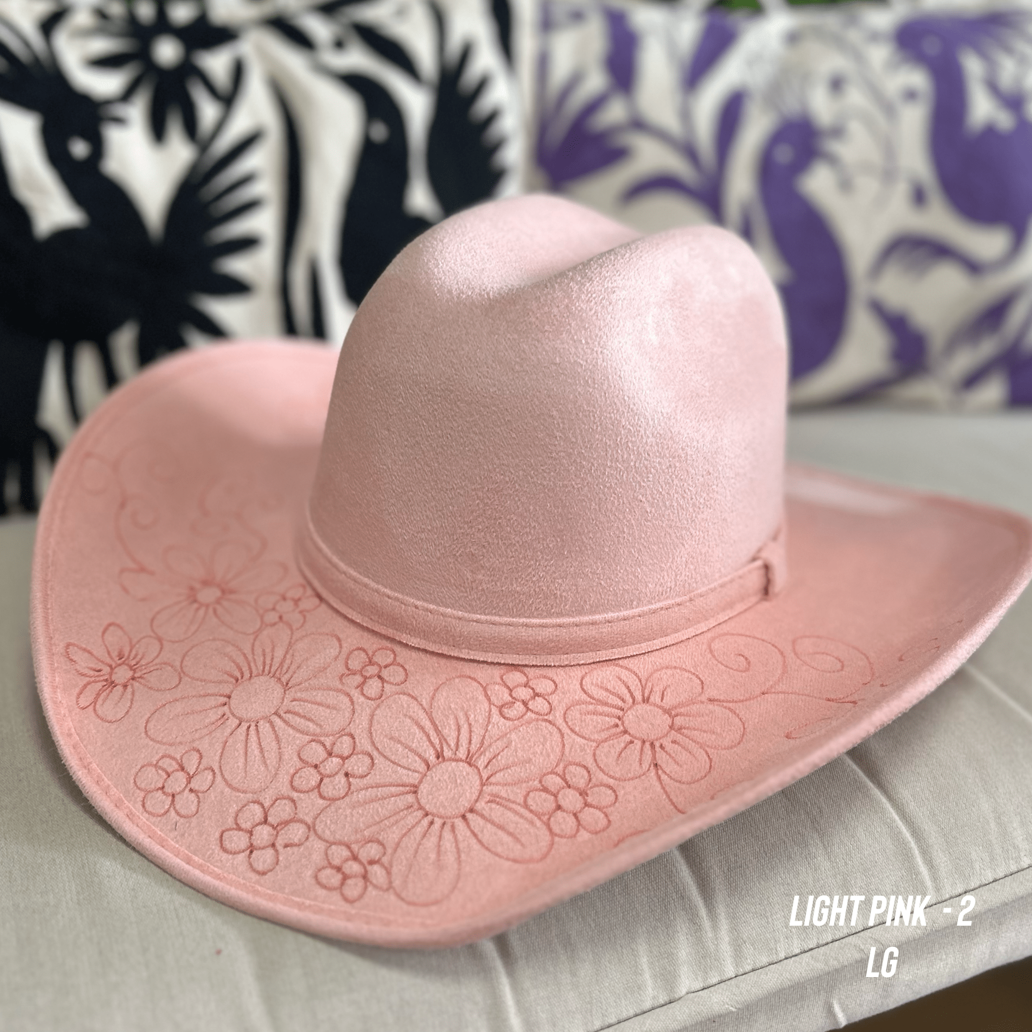 Engraved Floral Cowboy Hat – Camelia Mexican Boutique display picture 3
