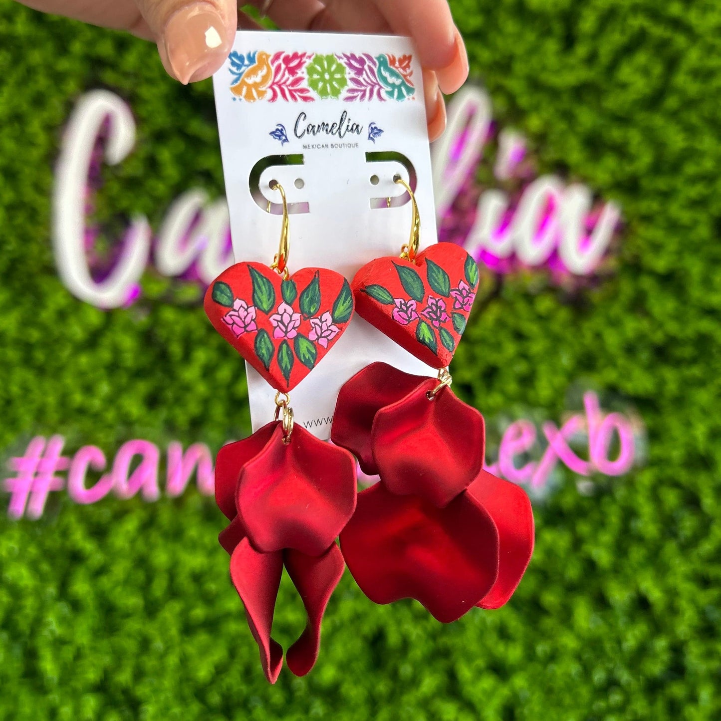 Hand Painted Heart Short Petal Drop Earrings Hand Painted Heart Short Petal Drop Earrings