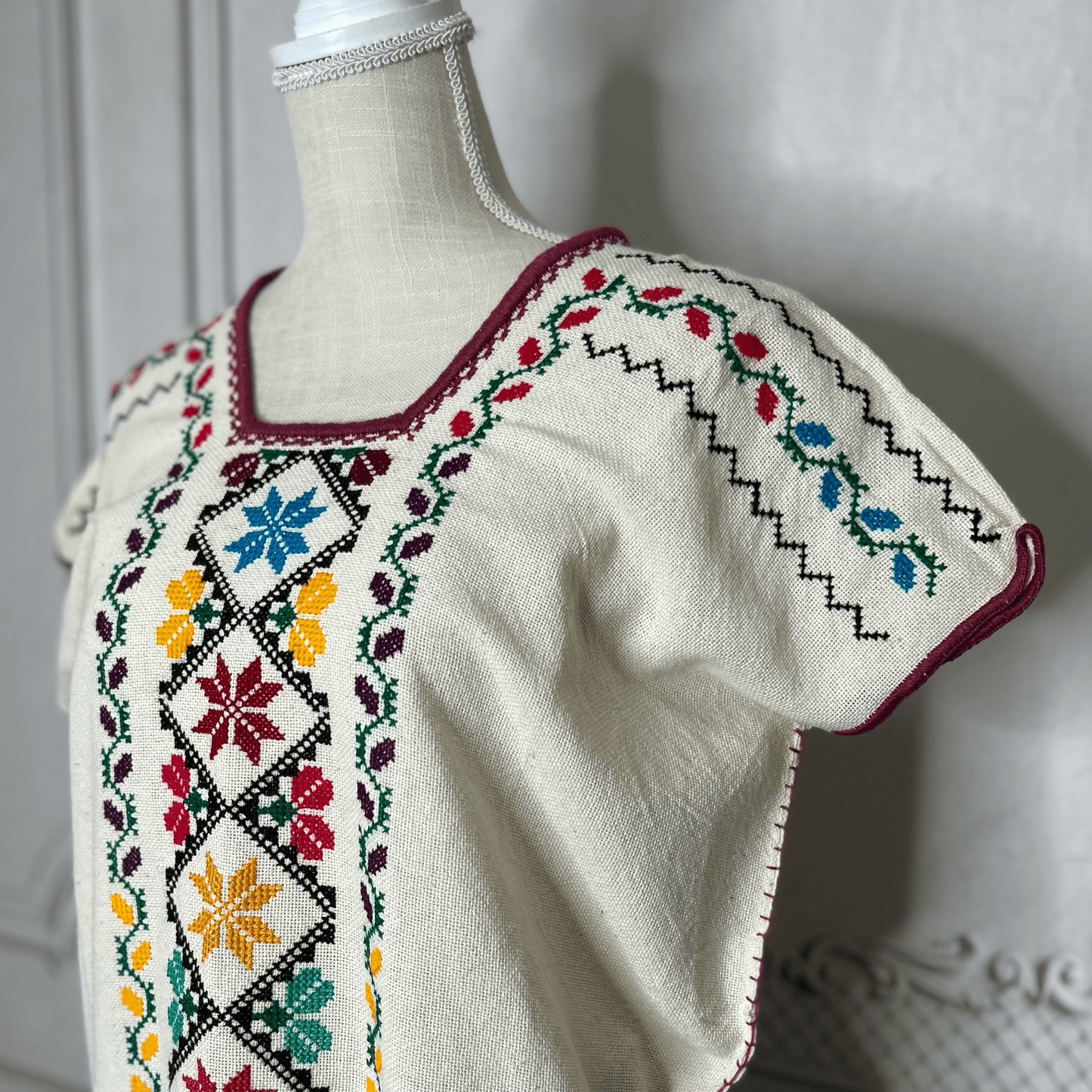 Huanengo Michoacan Huipil Blouse - Jazmin Huanengo Michoacan Huipil Blouse - Jazmin