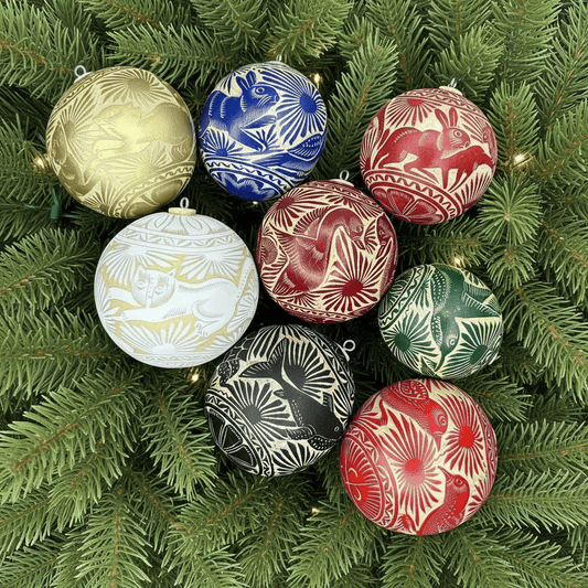 Jícara Natural Hand-Carved Christmas Ornament Jícara Natural Hand-Carved Christmas Ornament