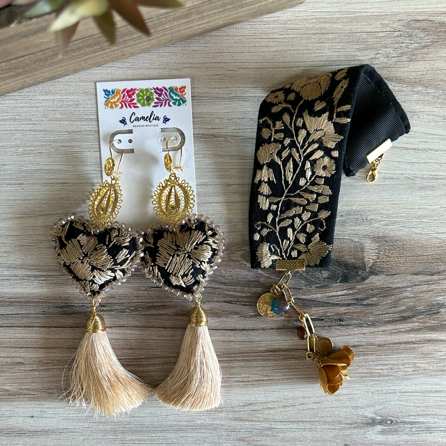San Antonino Mexican Embroidered Heart Earrings - Golden Black