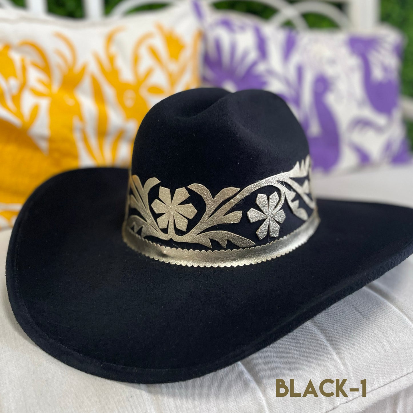 Tamaulipeca Cowboy Suede Hat - Leather Detail