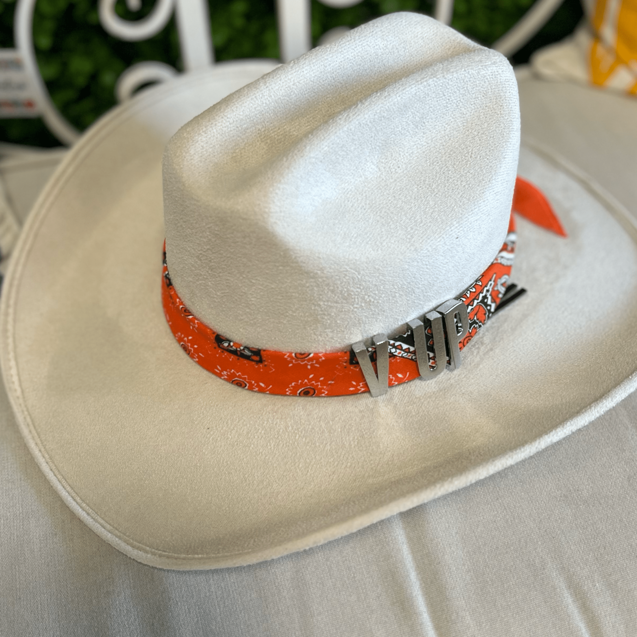 Bandana Letter Charm Hatband - V'sUP Bandana Letter Charm Hatband - V'sUP