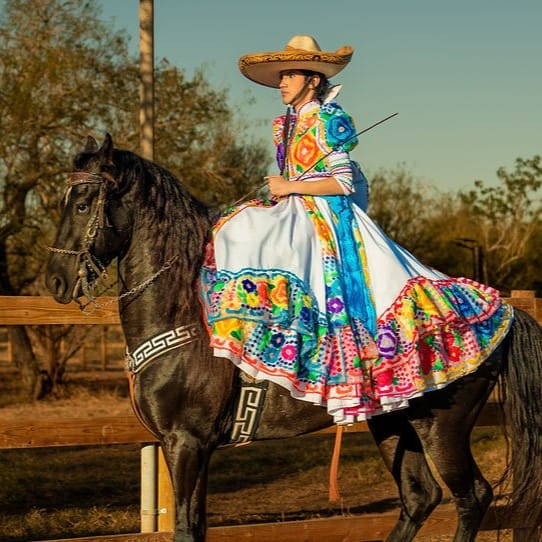 Chiapas de Corzo Adelita Escaramuza Dress Chiapas de Corzo Adelita Escaramuza Dress