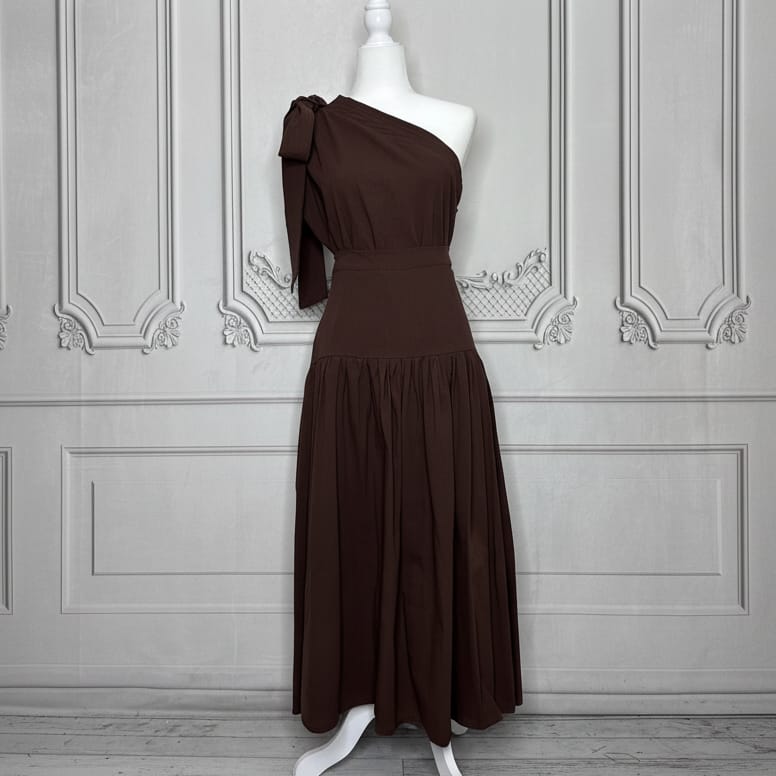 Cotton One Shoulder Blouse and Skirt Set - Bow Detail Cotton One Shoulder Blouse and Skirt Set - Bow Detail
