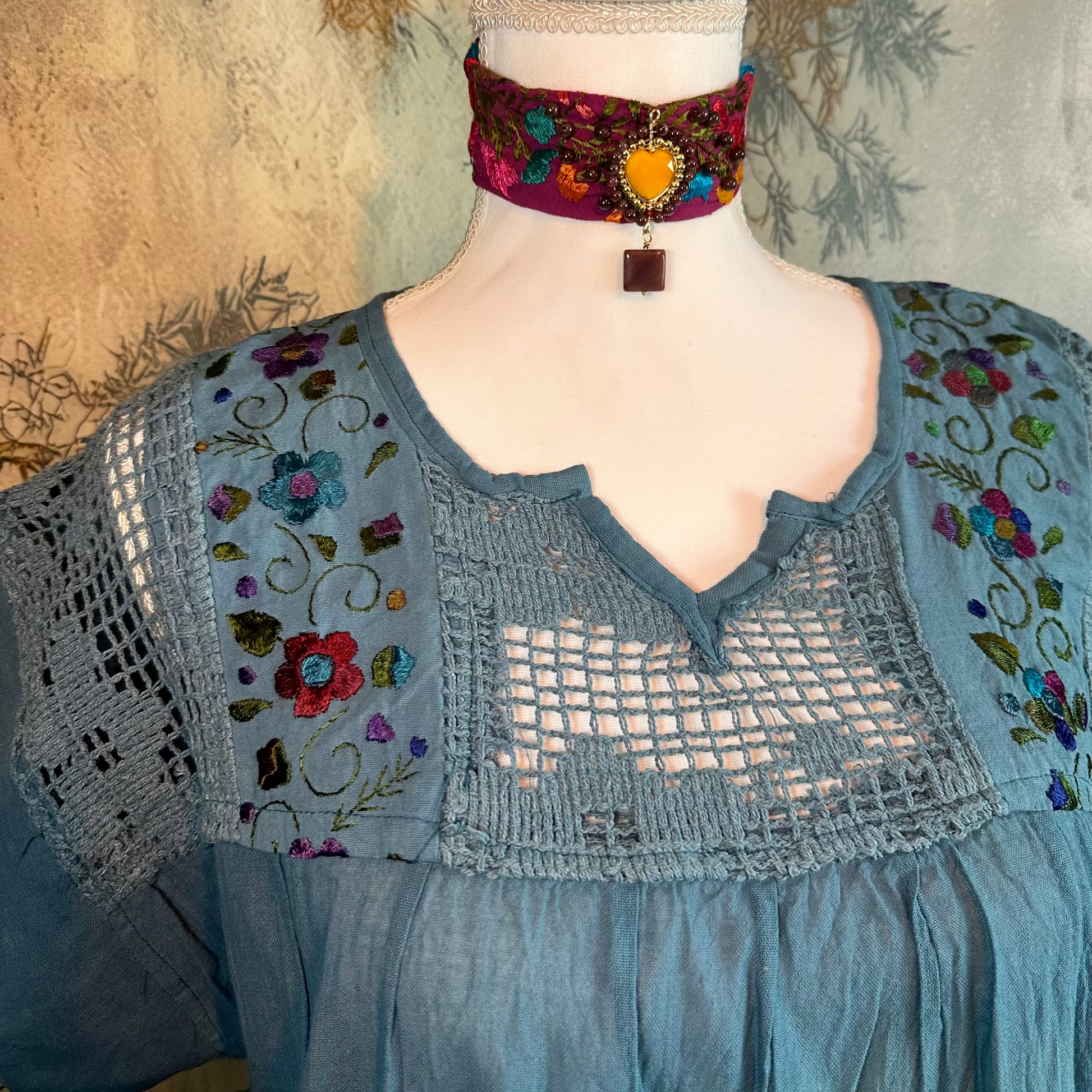 Daisy Embroidered Lace Neck Dress Daisy Embroidered Lace Neck Dress