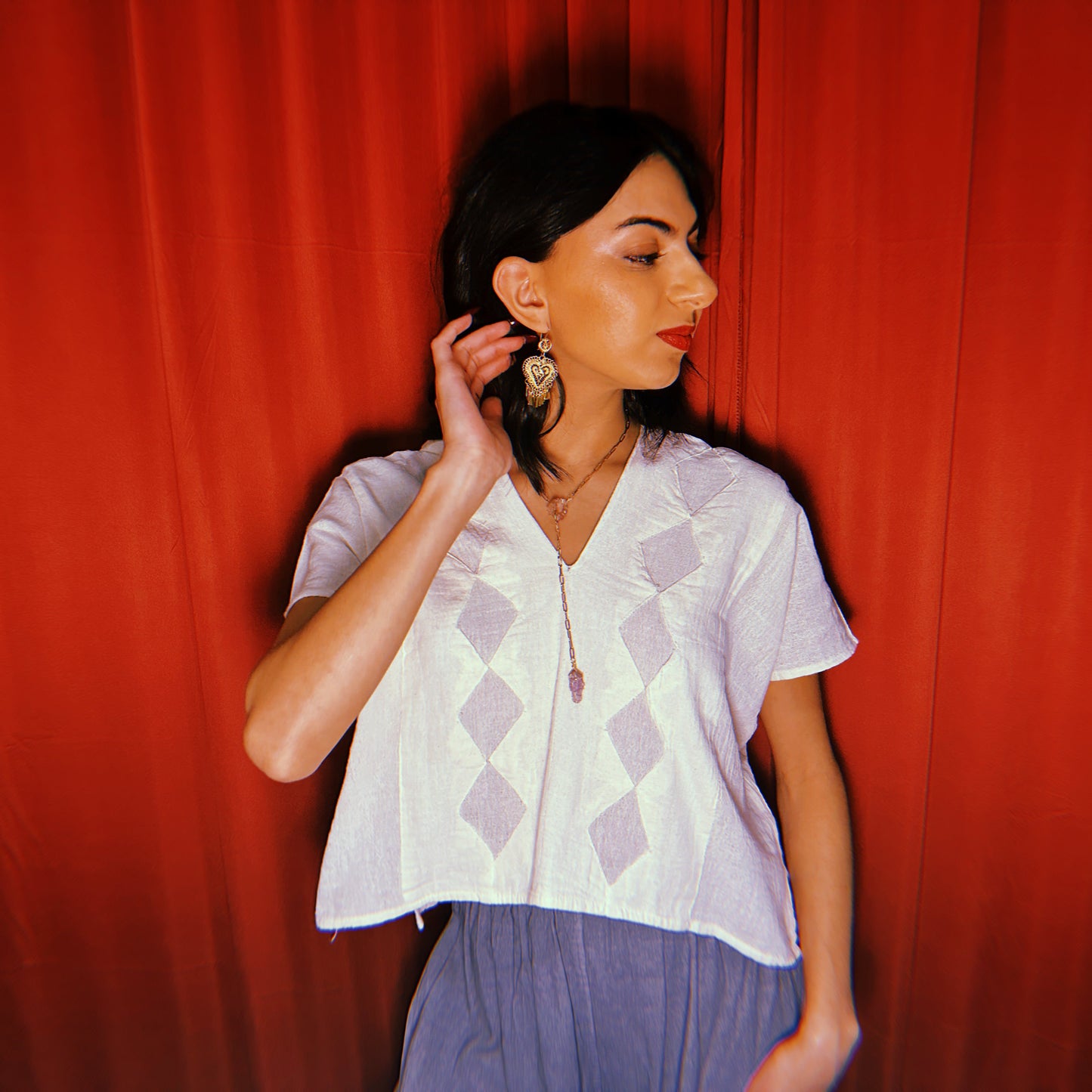 Huipil Diamond detail V-neck Gauze Blouse Huipil Diamond detail V-neck Gauze Blouse