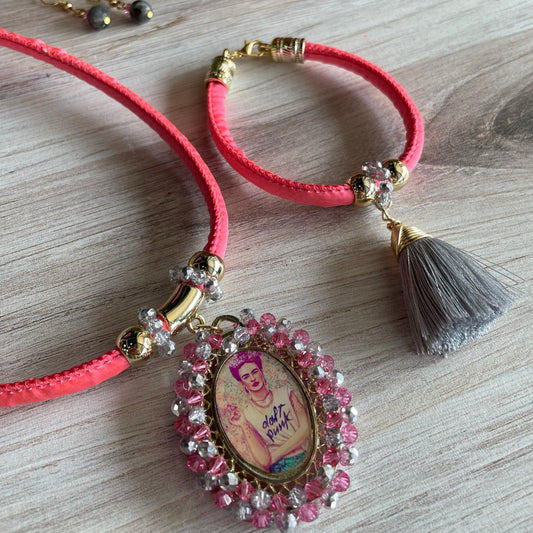 Frida Pendant Mexican Necklace Set PINK