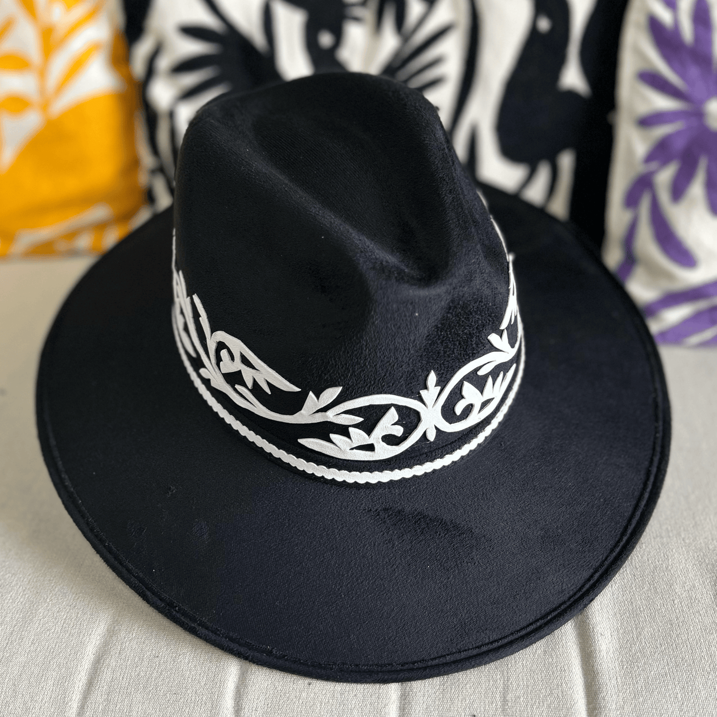 Indiana Style Vegan Suede Hat -Tamaulipeca Leather Detail Indiana Style Vegan Suede Hat -Tamaulipeca Leather Detail