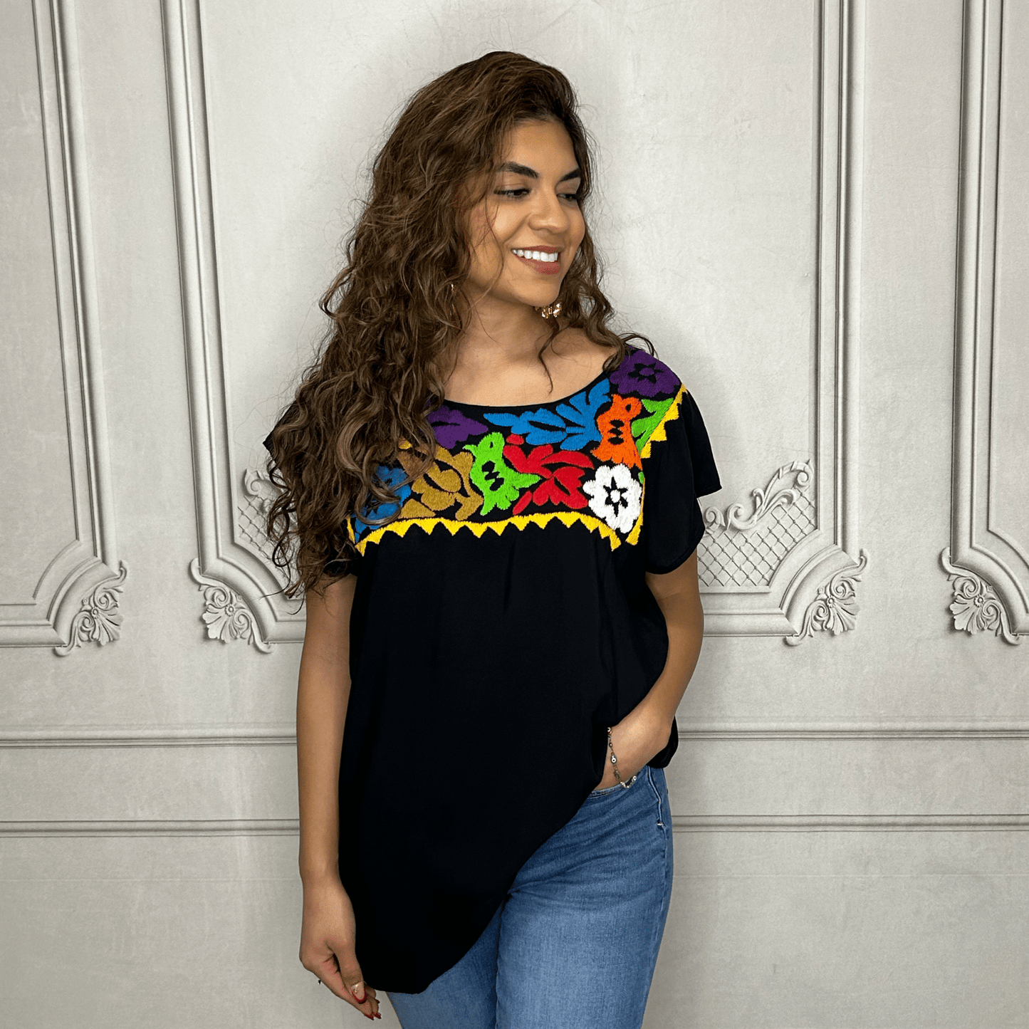 Jalapa Mexican Blouse - Neck Detail