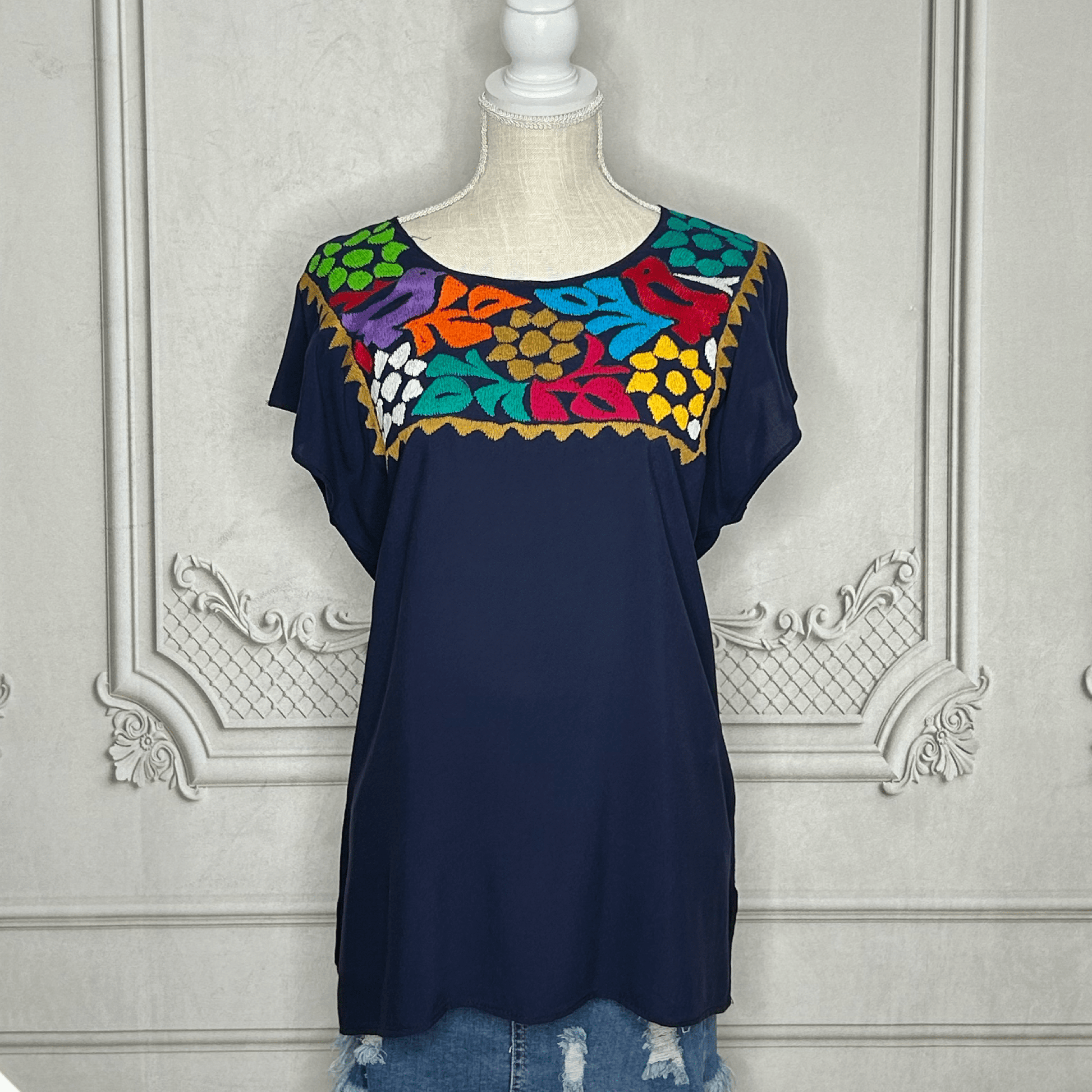 Jalapa Mexican Blouse - Neck Detail