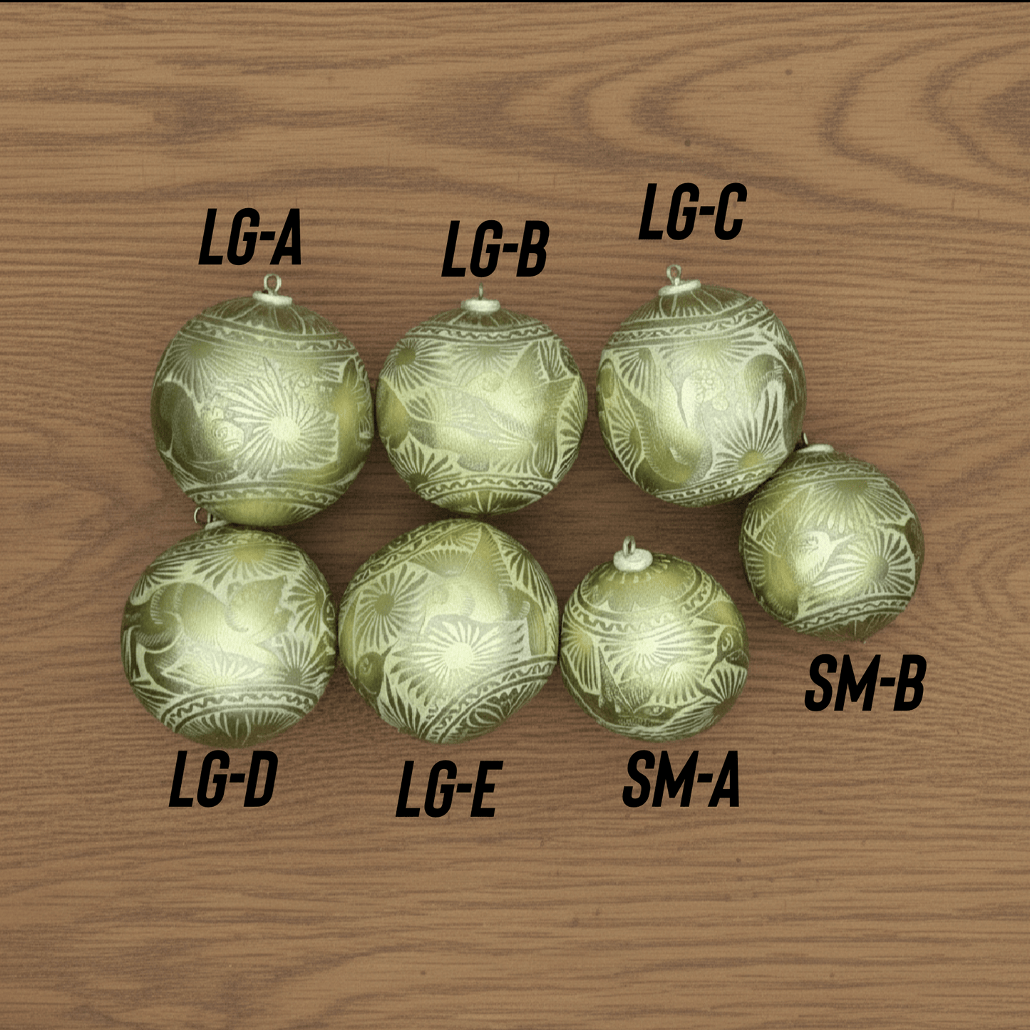 Jícara Natural Hand-Carved Christmas Ornament GOLD Jícara Natural Hand-Carved Christmas Ornament GOLD