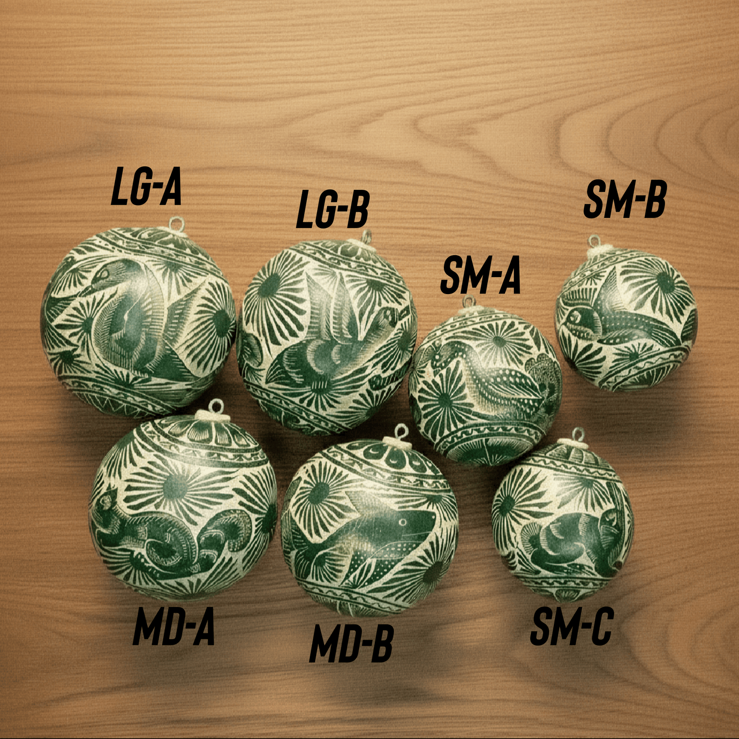 Jícara Natural Hand-Carved Christmas Ornament GREEN Jícara Natural Hand-Carved Christmas Ornament GREEN