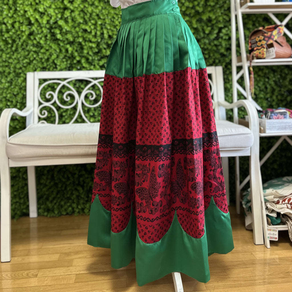 La Galereña Mexican Guanajuato Outfit - Women La Galereña Mexican Guanajuato Outfit - Women