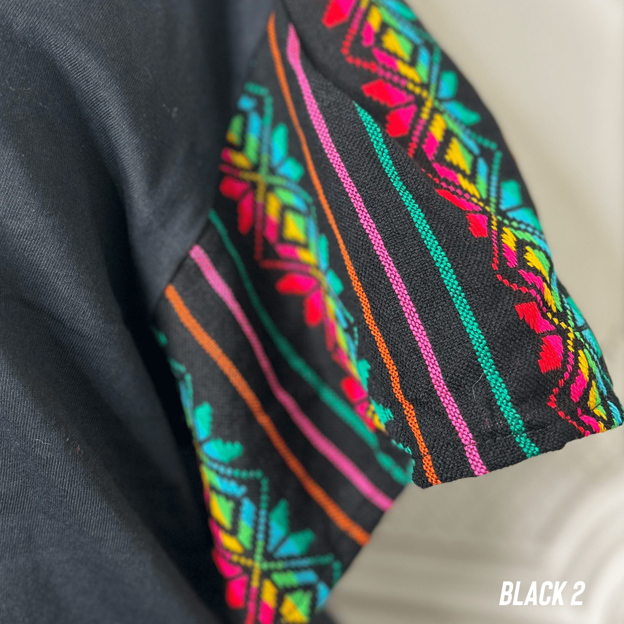 Loteria T-Shirt Cambaya Sleeve -  LA DAMA Loteria T-Shirt Cambaya Sleeve -  LA DAMA