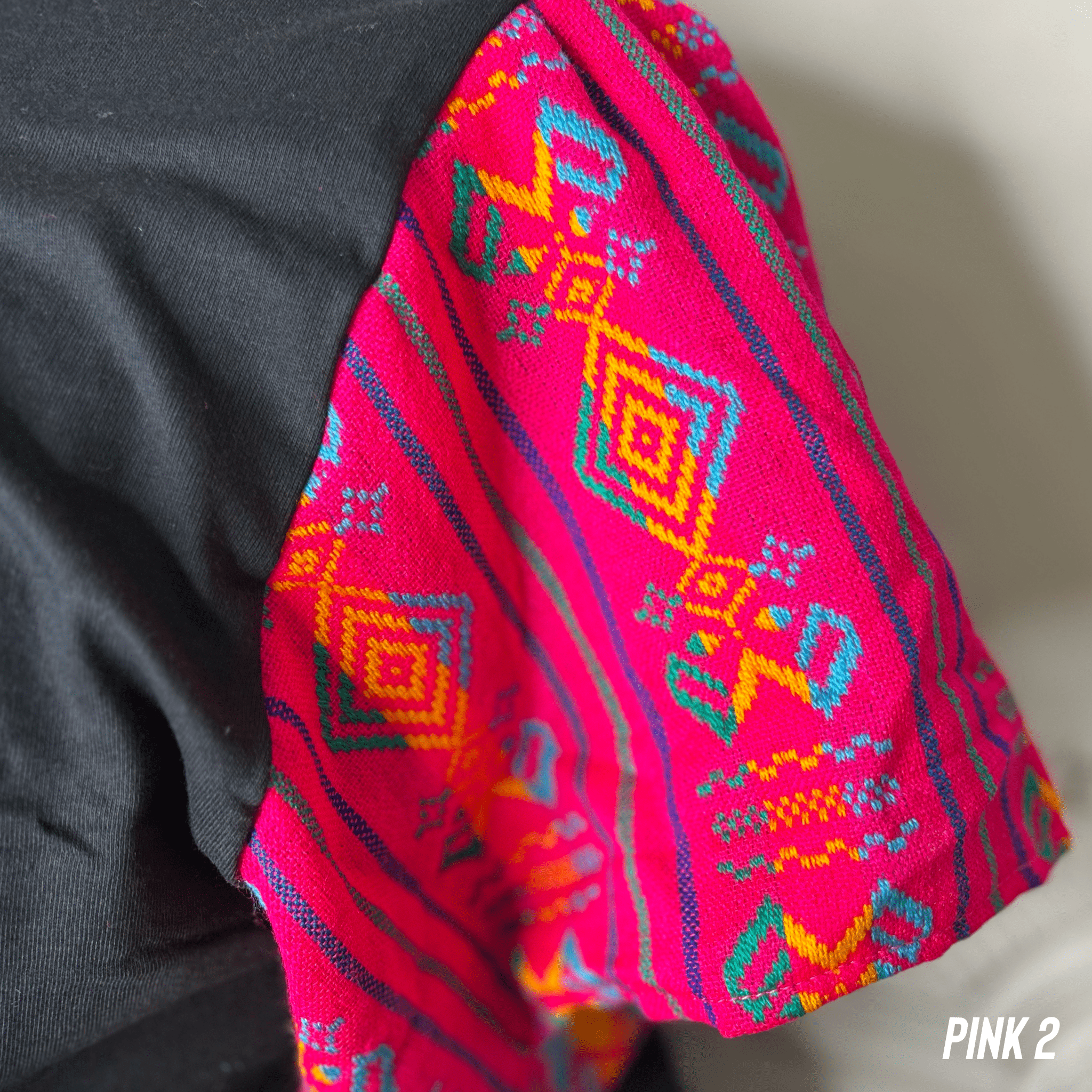 Loteria T-Shirt Cambaya Sleeve - LA ROSA Loteria T-Shirt Cambaya Sleeve - LA ROSA