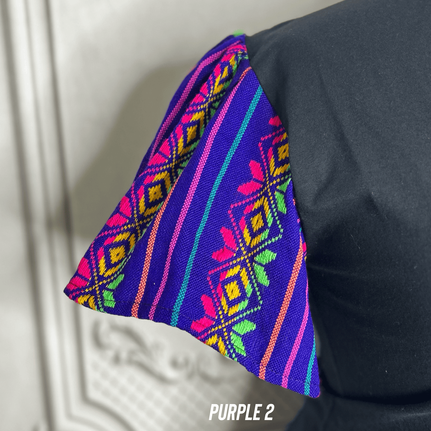 Loteria T-Shirt Cambaya Sleeve - LA ROSA Loteria T-Shirt Cambaya Sleeve - LA ROSA