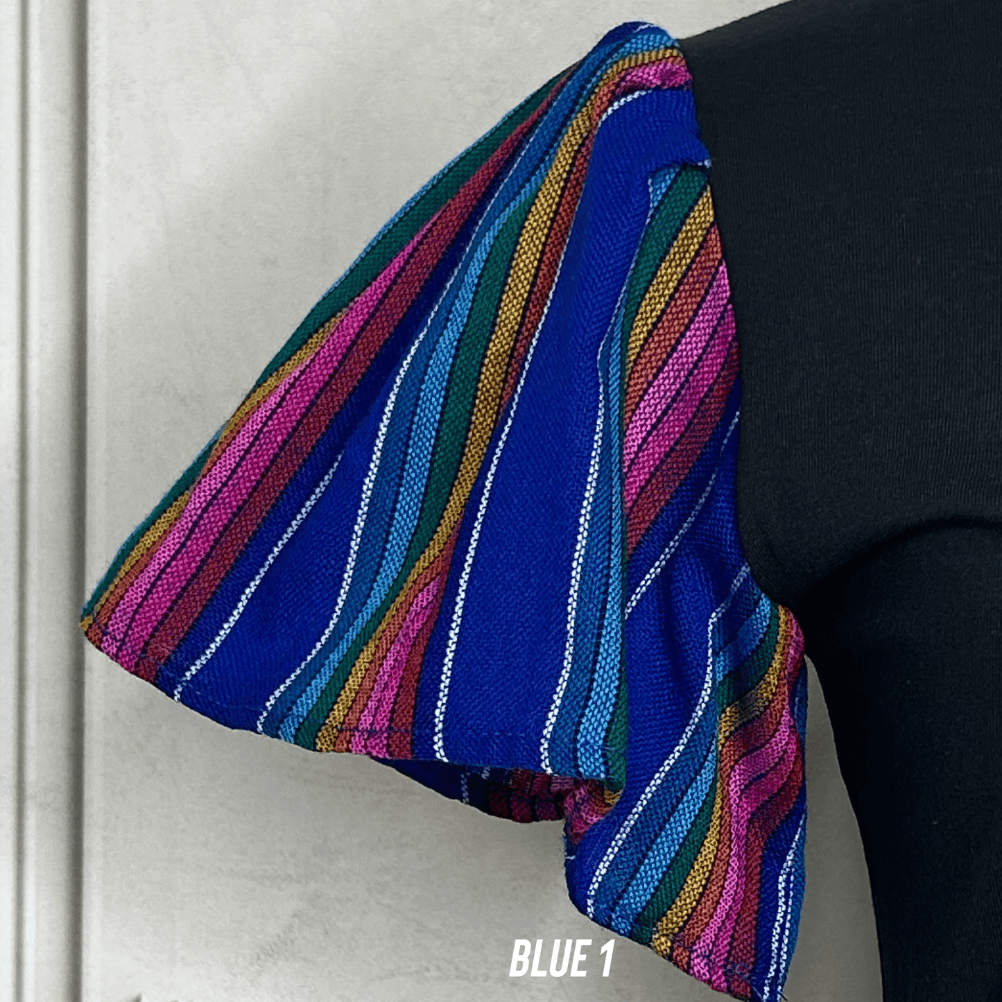 Loteria T-Shirt Cambaya Sleeve - LA ROSA Loteria T-Shirt Cambaya Sleeve - LA ROSA