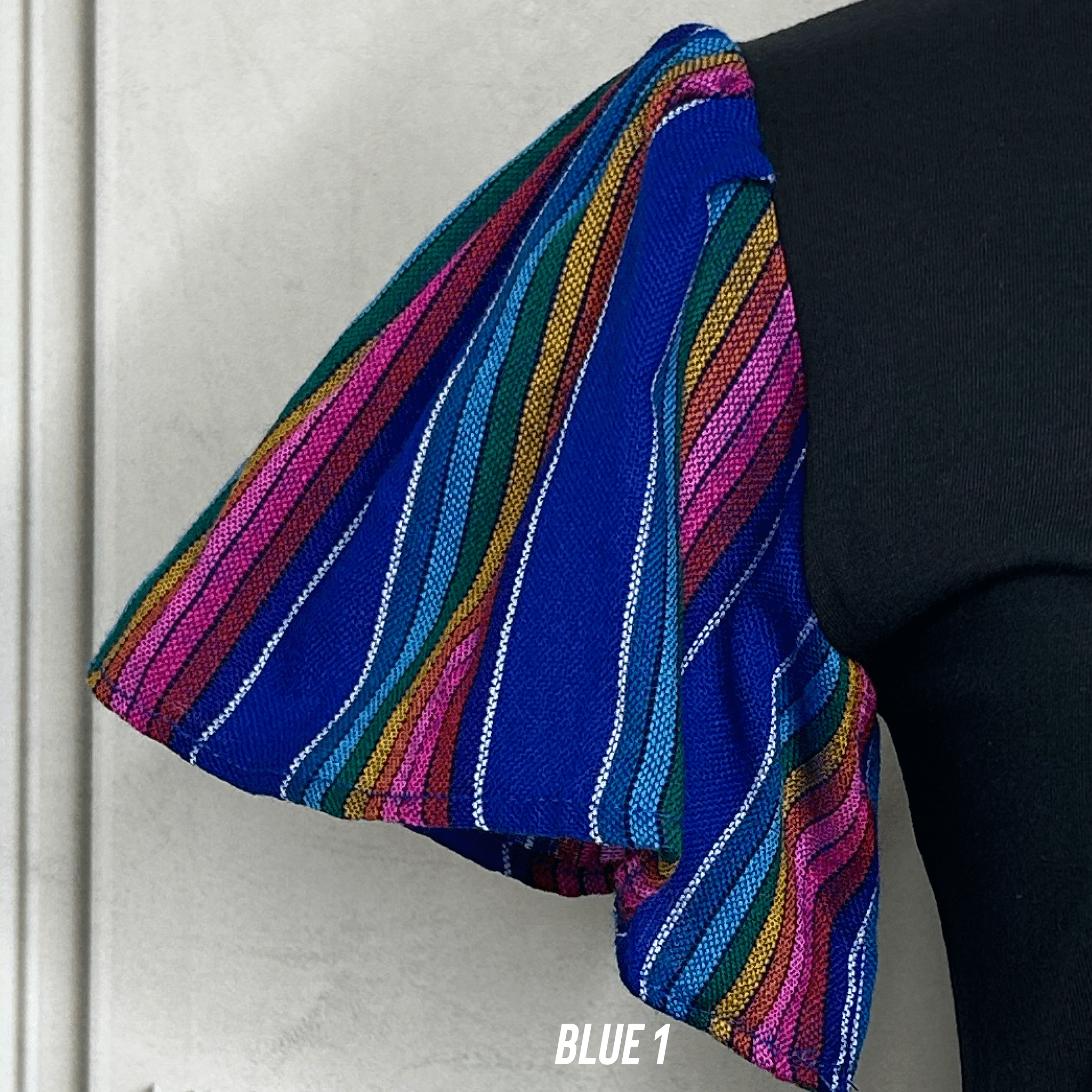 Loteria T-Shirt Cambaya Sleeve - LA ROSA Loteria T-Shirt Cambaya Sleeve - LA ROSA