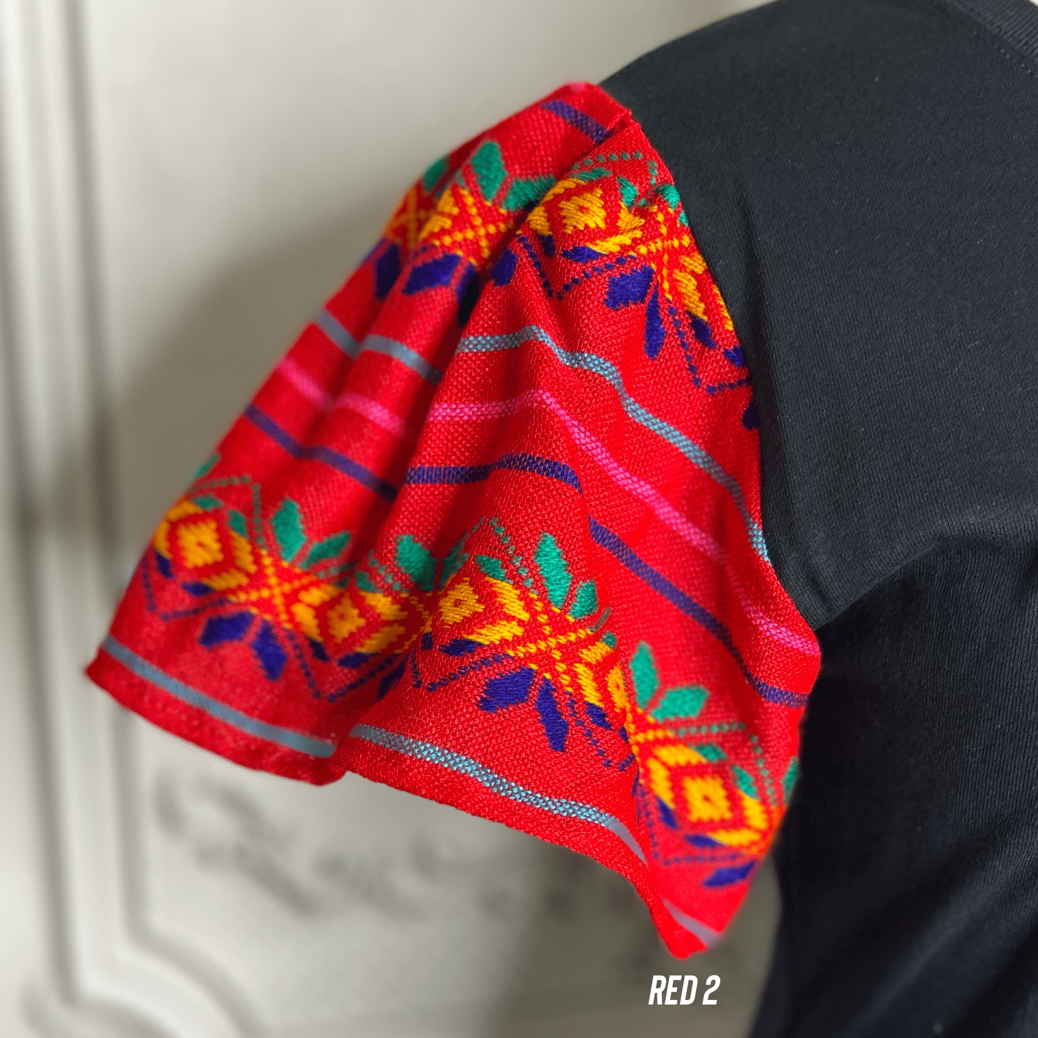 Loteria T-Shirt Cambaya Sleeve - LA SIRENA Loteria T-Shirt Cambaya Sleeve - LA SIRENA