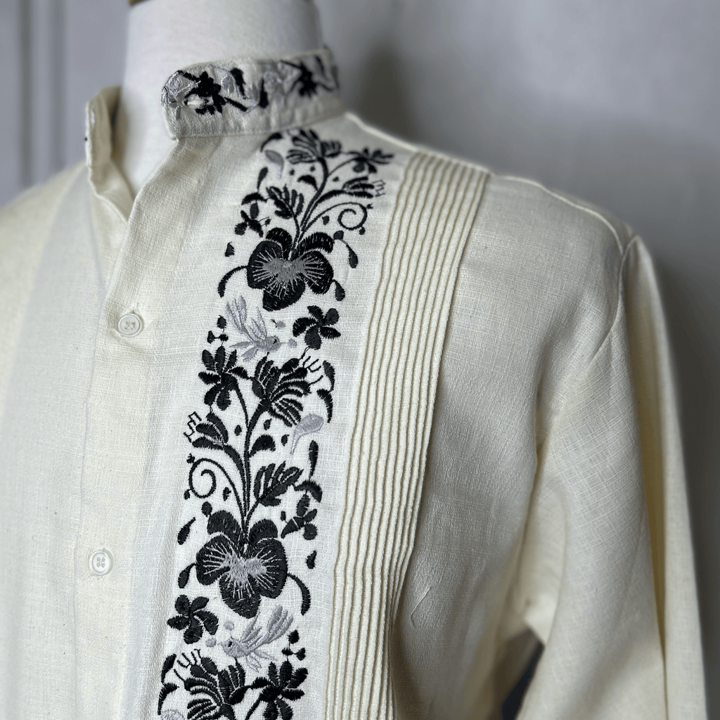 Men's Long Sleeve Linen Guayabera - Filipina Collar Men's Long Sleeve Linen Guayabera - Filipina Collar