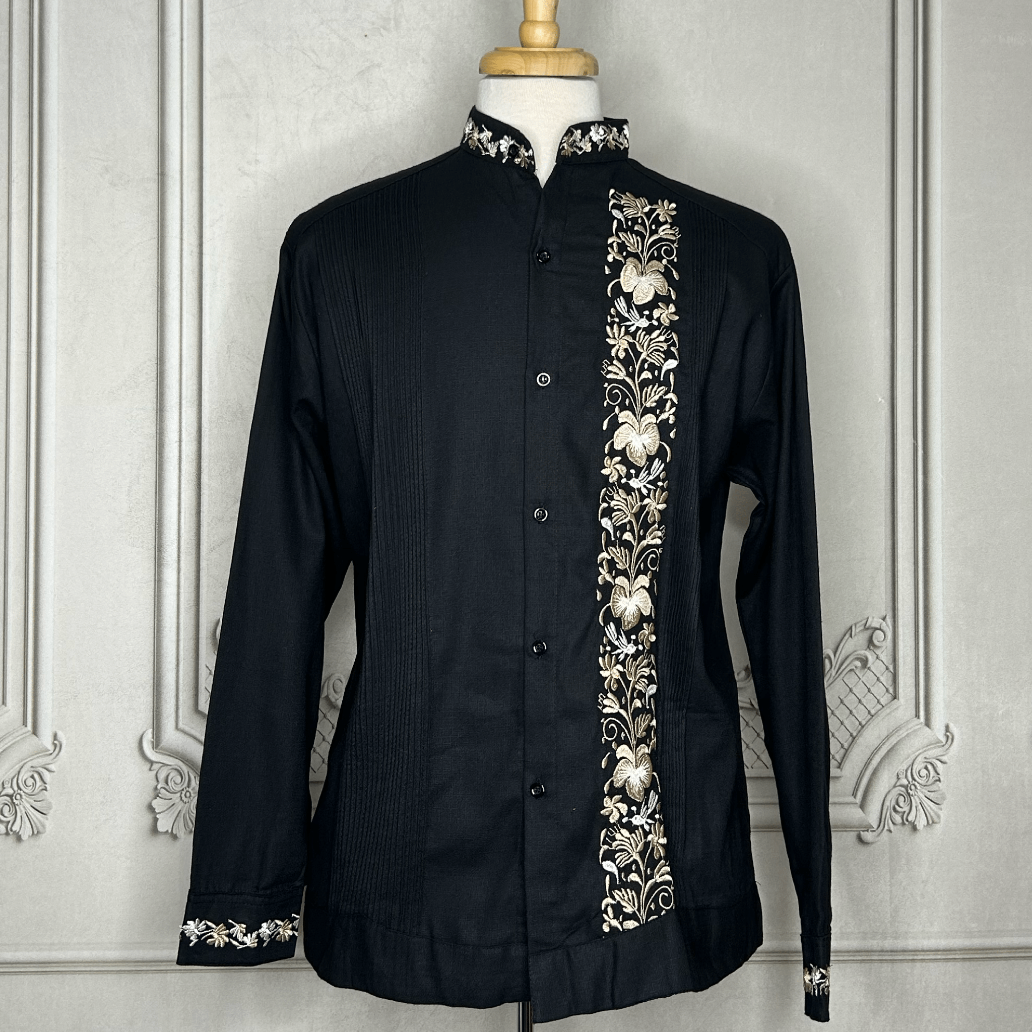 Men's Long Sleeve Linen Guayabera - Filipina Collar Men's Long Sleeve Linen Guayabera - Filipina Collar