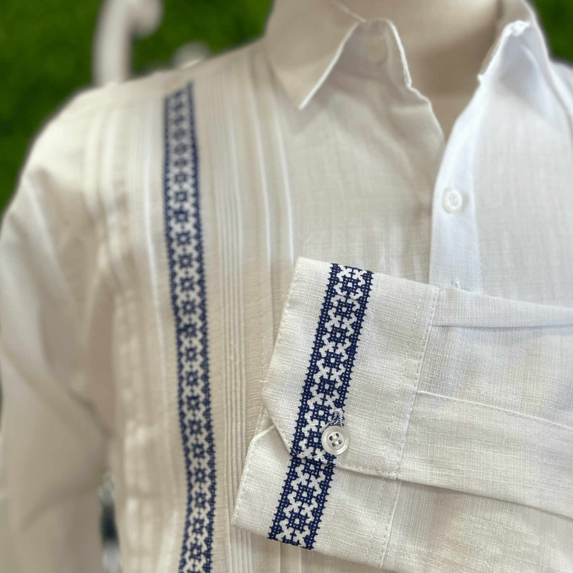 Men's Long Sleeve Linen Guayabera - Greca