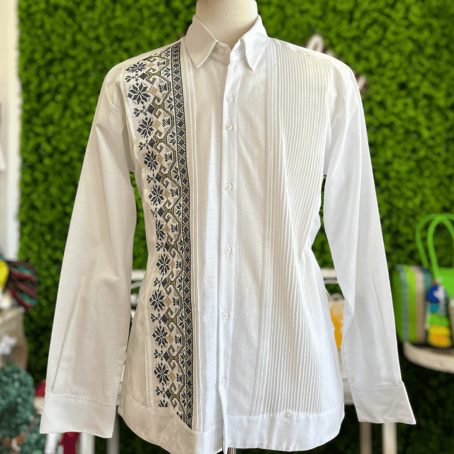 Men's Long Sleeve Linen Guayabera - Maiz