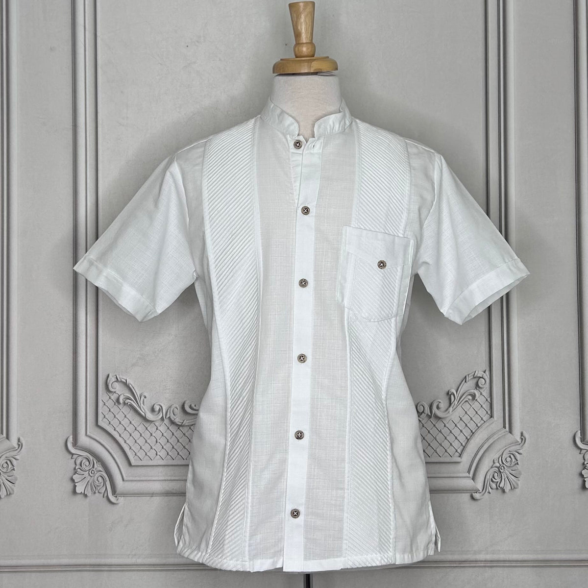 Men's Short Sleeve Linen Guayabera - Bambu Men's White Linen Short Sleeve Guayabera - Bambu | Camelia Mexican Boutique