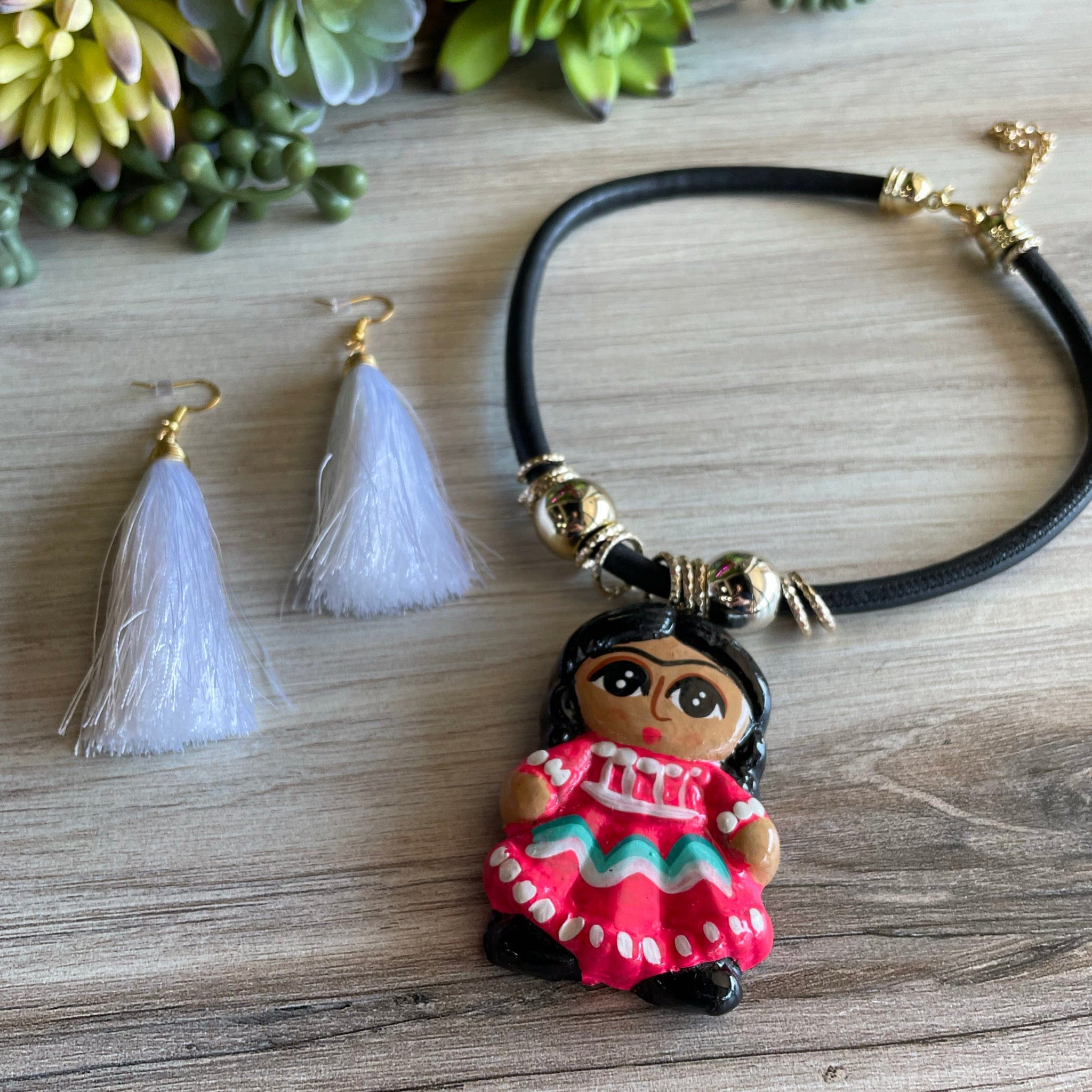 Mexican Ceramic Necklace Set - Doll