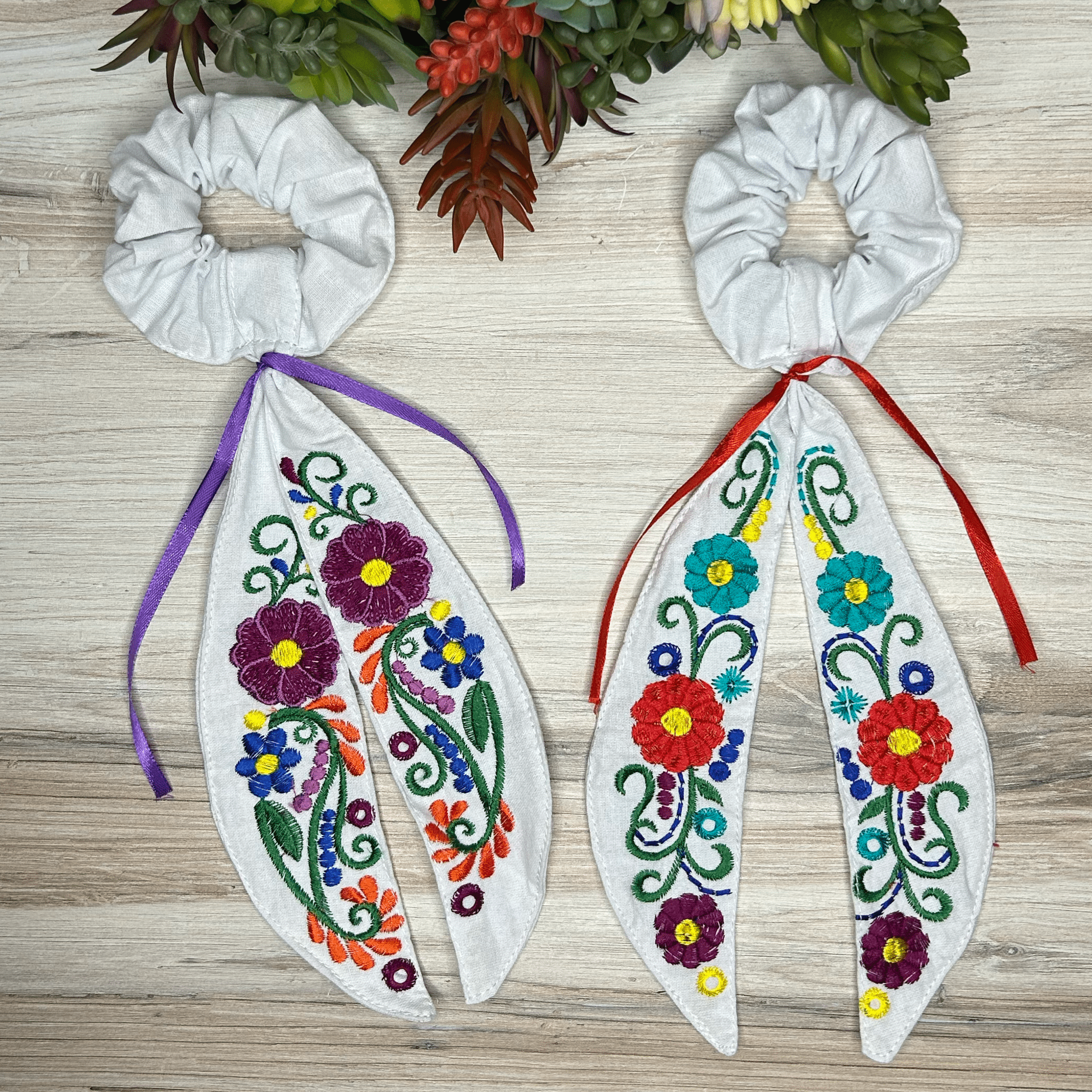 Mexican Embroidered Bow Scrunchie - Daisy Mexican Embroidered Bow Scrunchie - Daisy