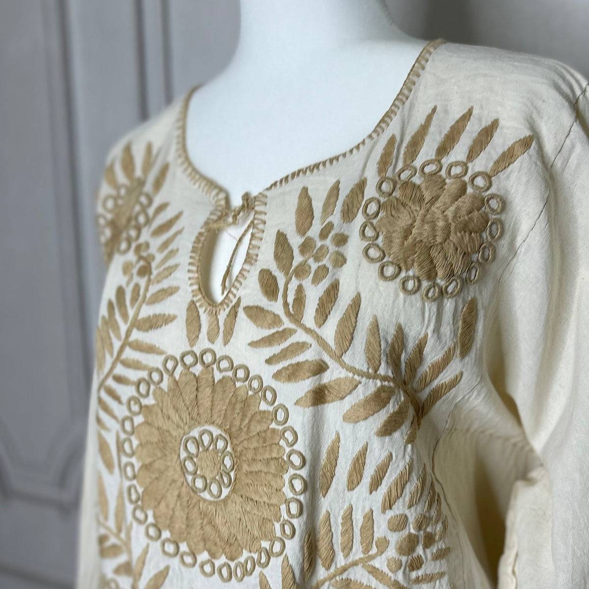 Mexican Embroidered Rococo Tunic - Cream Mexican Embroidered Rococo Tunic - Cream
