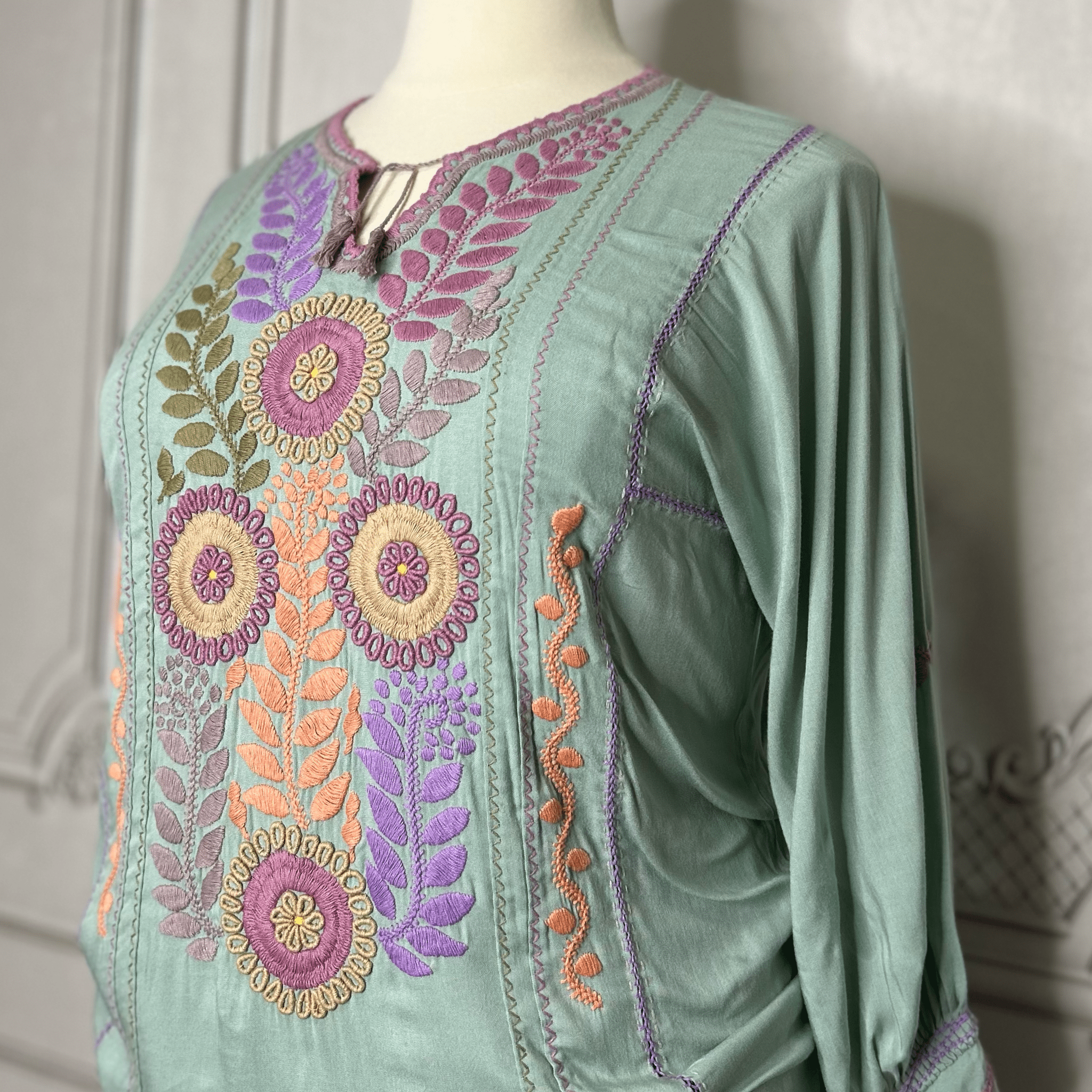 Mexican Plus Size 3/4 Sleeve Tunic - Rococo Multi Mexican Plus Size 3/4 Sleeve Tunic - Rococo Multi