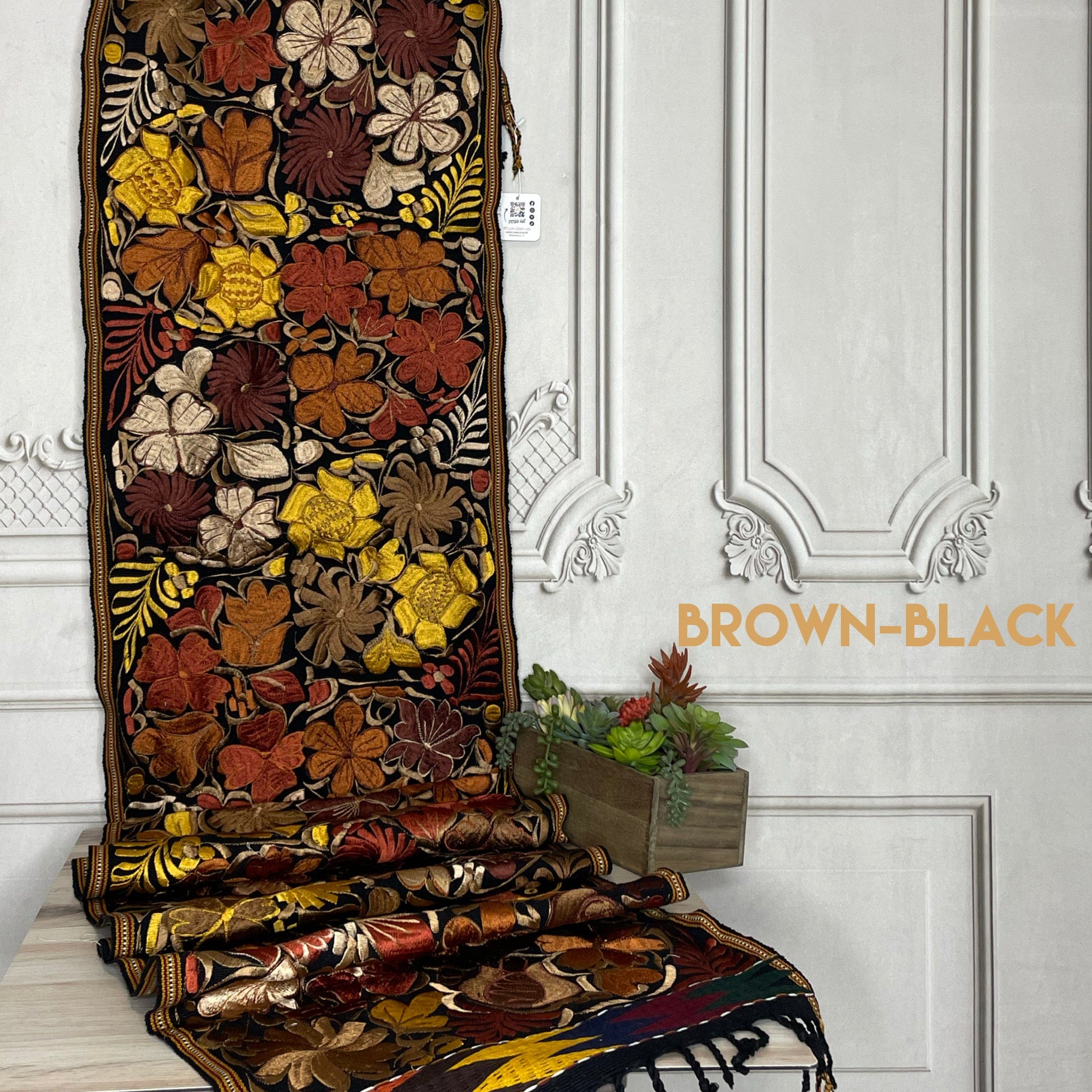 Mexican Table Runner - Zinia – Camelia Mexican Boutique