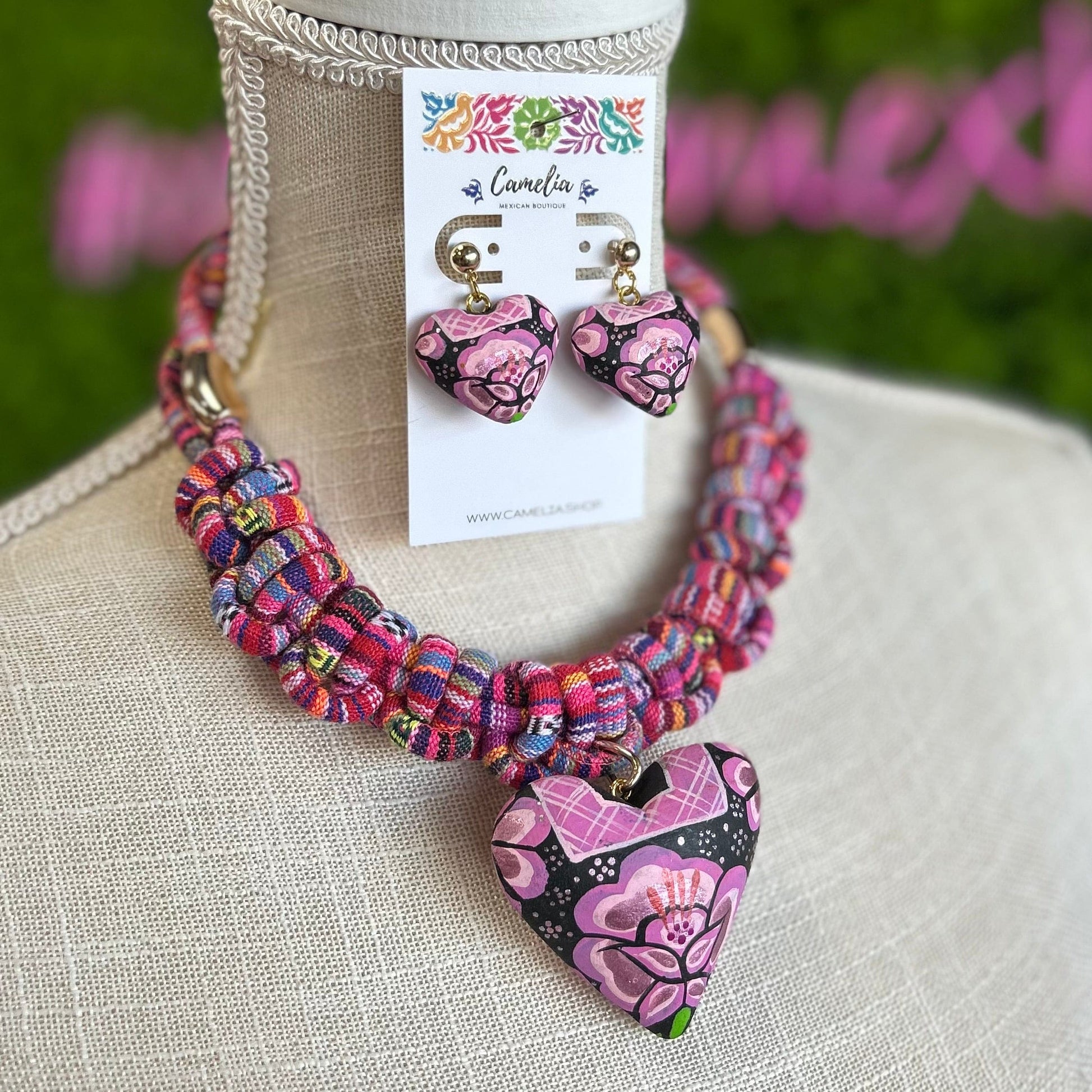 Oaxacan Ceramic Heart Necklace Set - Black Pink Huipil Oaxacan Ceramic Heart Necklace Set - Black Pink Huipil