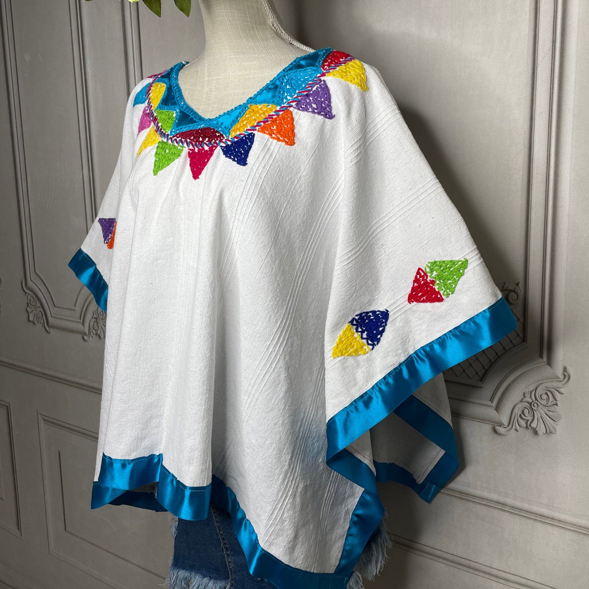 Oaxacan Huipil Blouse - Mixtec Jamiltepec WHITE