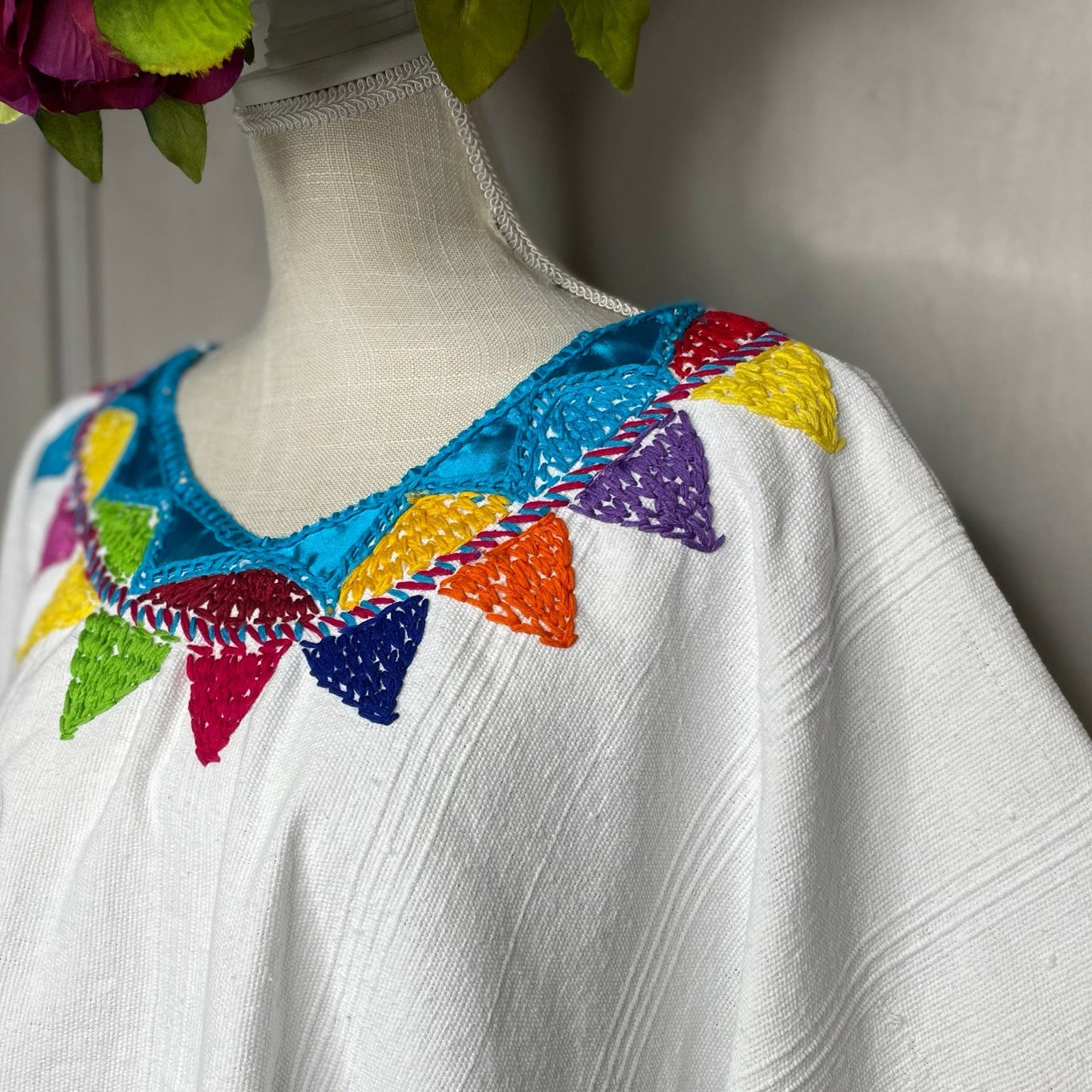 Oaxacan Huipil Blouse - Mixtec Jamiltepec WHITE