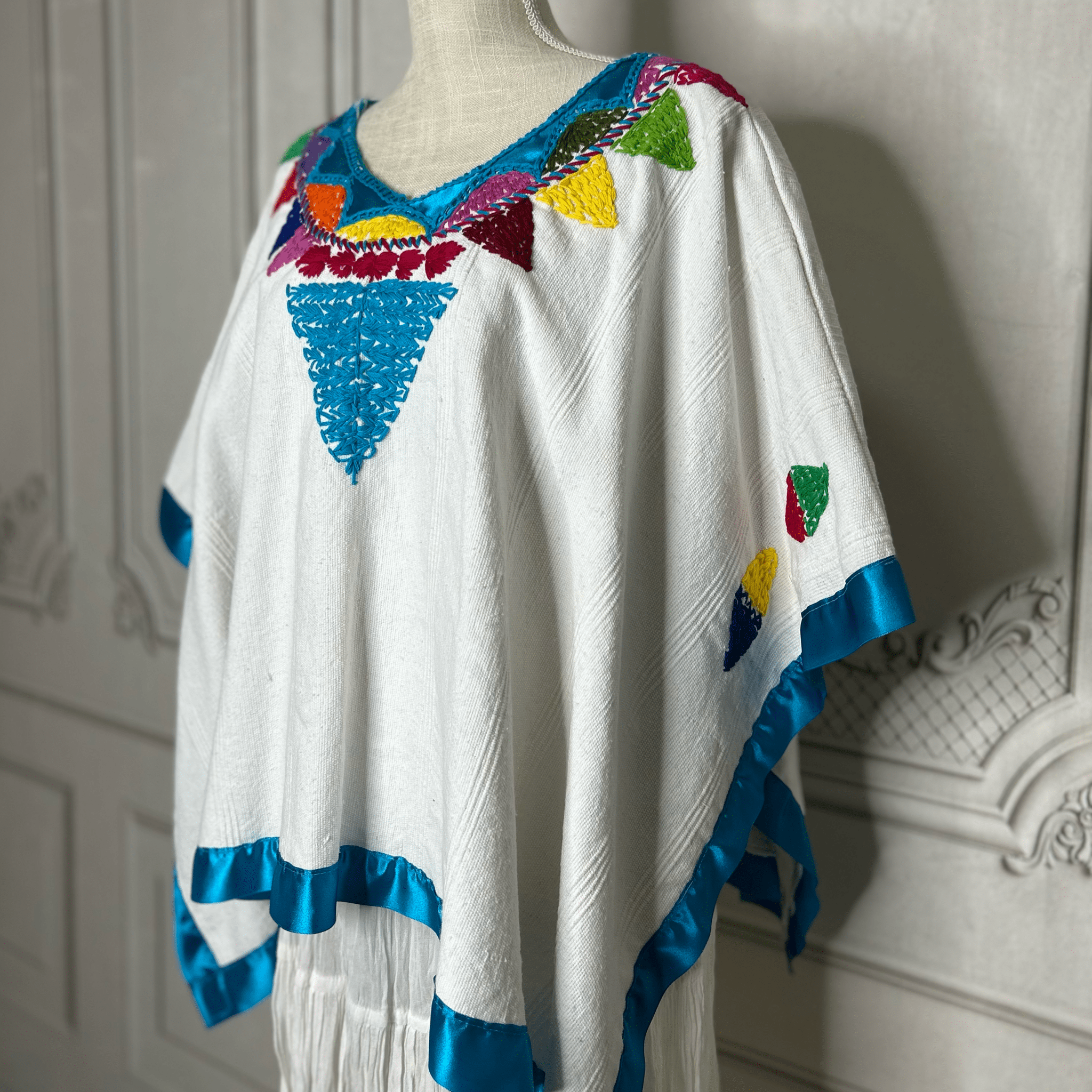 Oaxacan Huipil Blouse - Mixtec Jamiltepec WHITE Oaxacan Huipil Blouse - Mixtec Jamiltepec WHITE