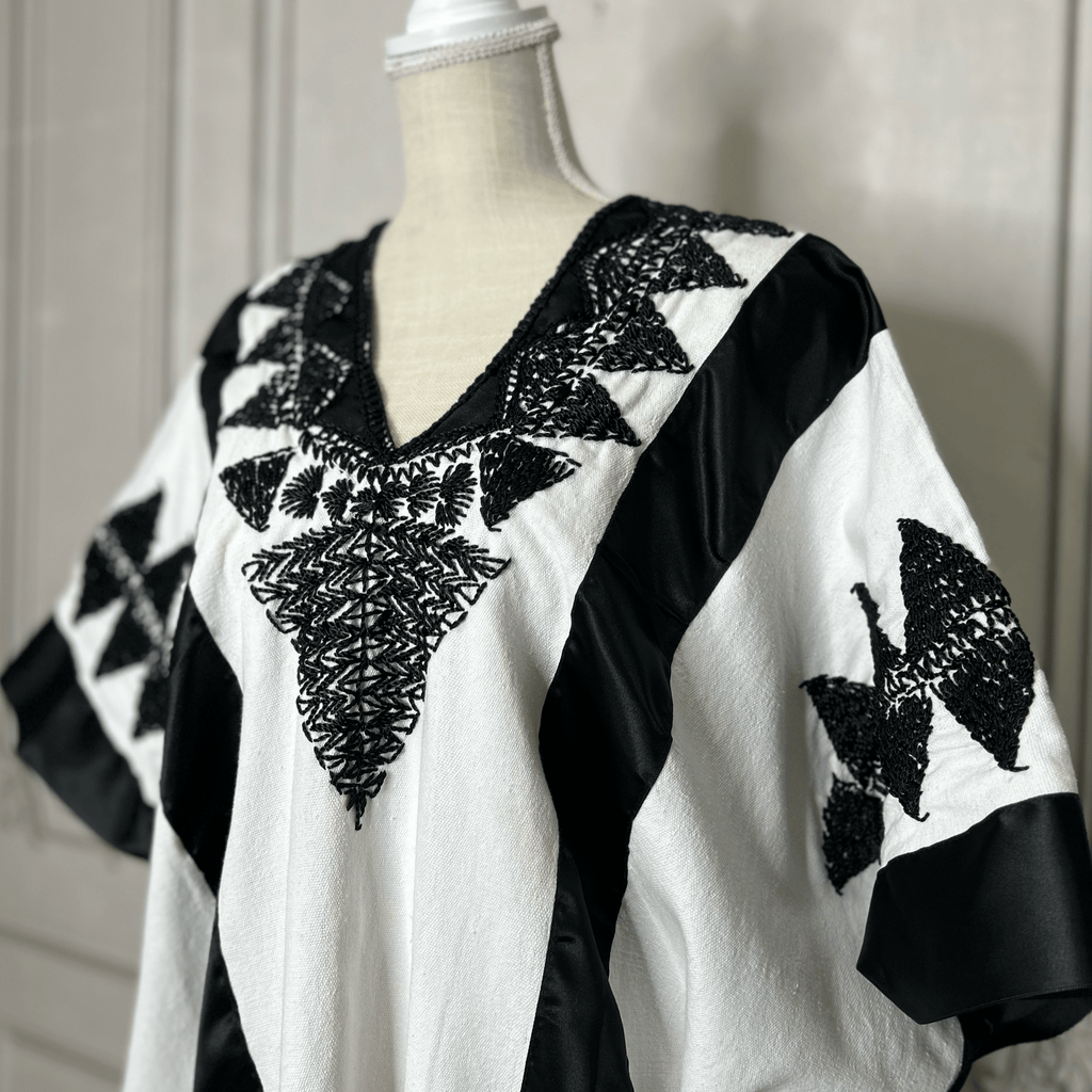 Oaxacan Huipil Dress - Mixtec Jamiltepec Oaxacan Huipil Dress - Mixtec Jamiltepec