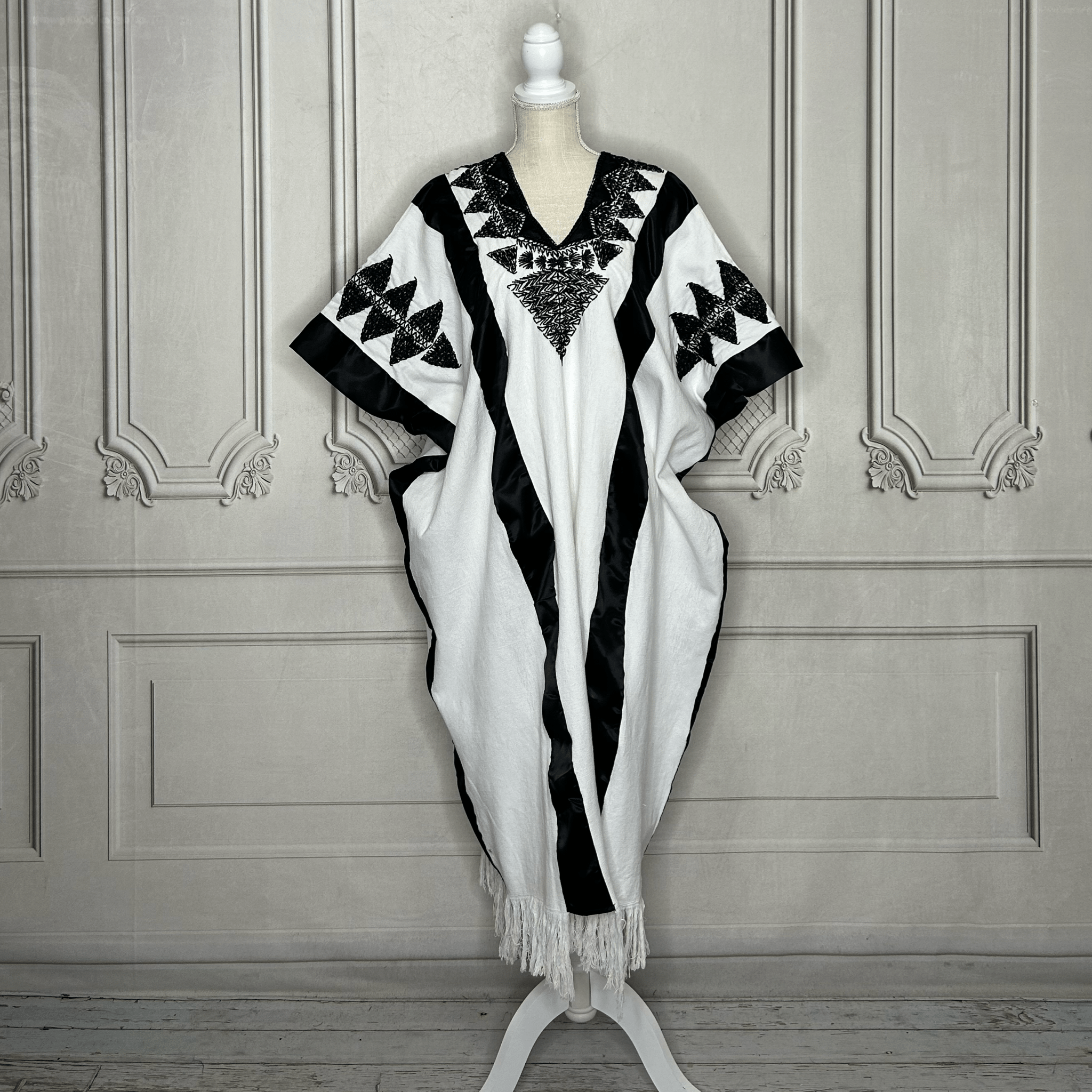 Oaxacan Huipil Dress - Mixtec Jamiltepec Oaxacan Huipil Dress - Mixtec Jamiltepec