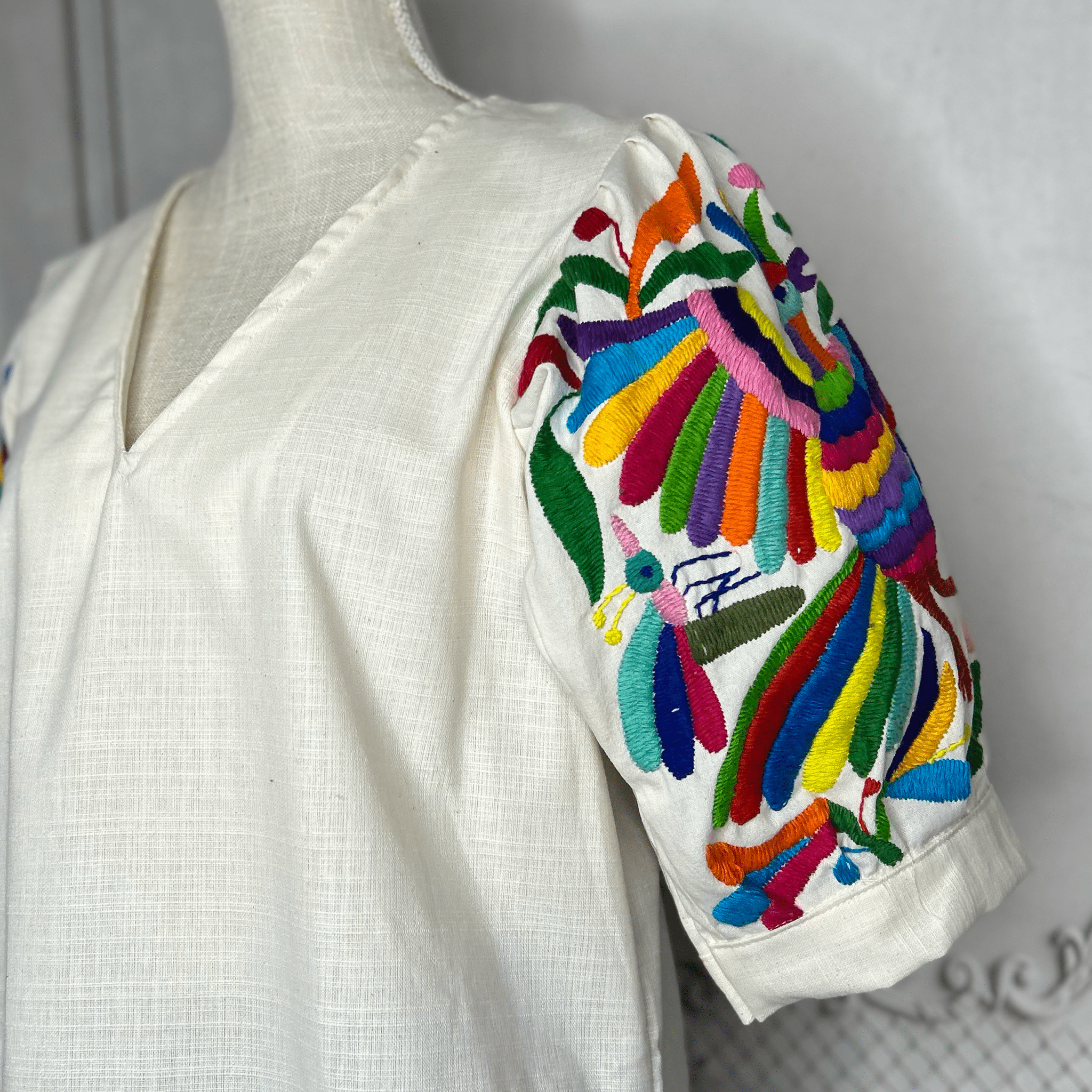 Otomi Embroidered Sleeve Blouse Otomi Embroidered Sleeve Blouse