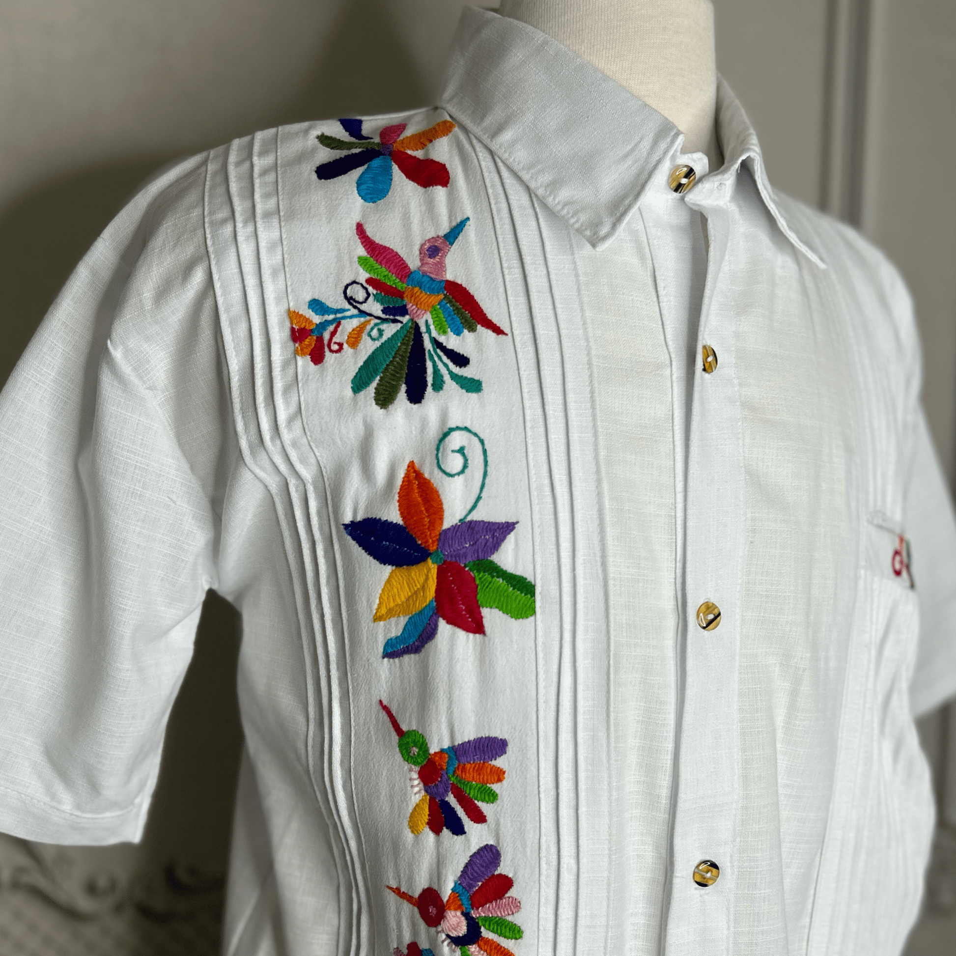 Otomi Men's Linen Guayabera