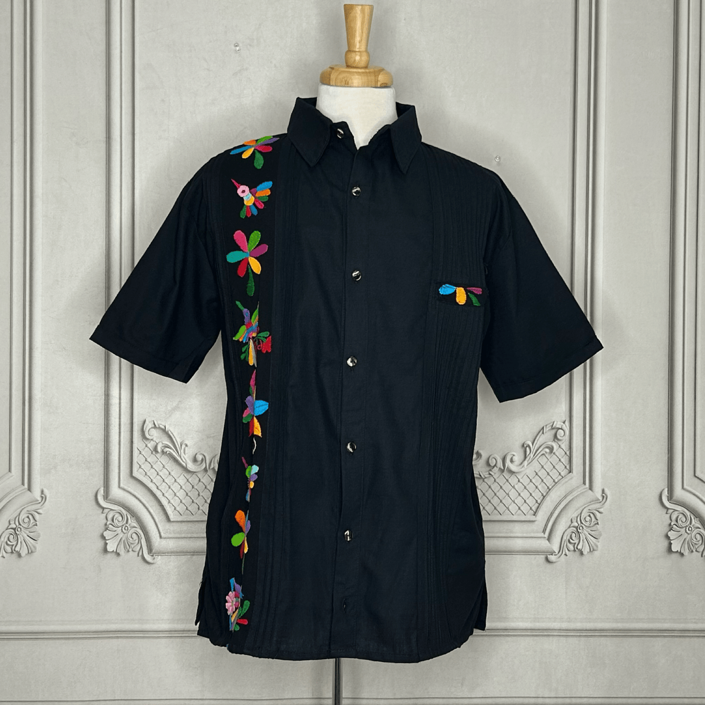 Otomi Men's Linen Guayabera