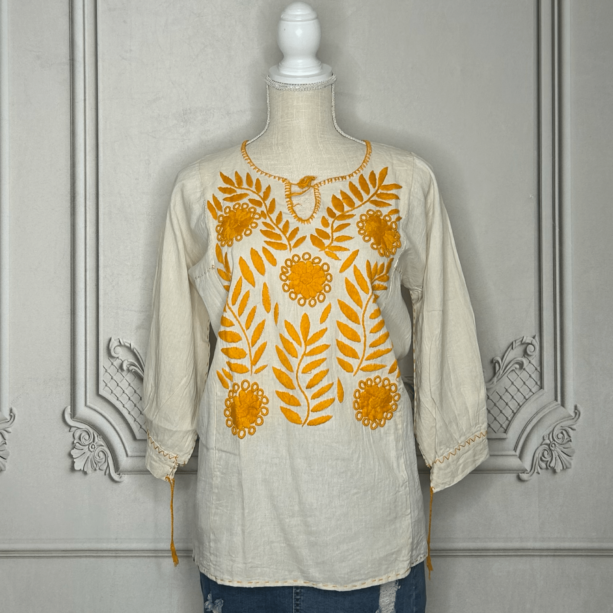 Rococo 3/4 Sleeve Tunic -  Manta Rococo 3/4 Sleeve Tunic -  Manta