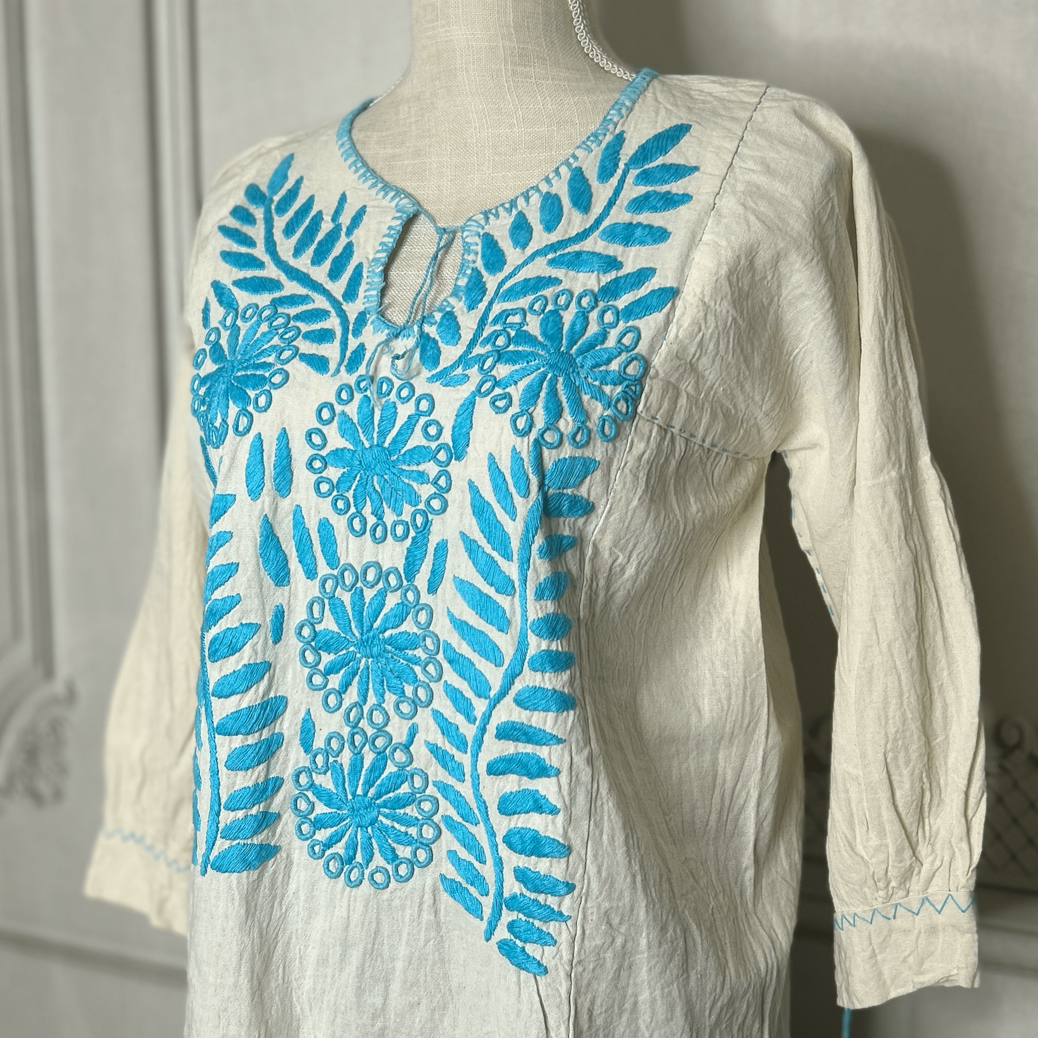 Rococo 3/4 Sleeve Tunic -  Manta Rococo 3/4 Sleeve Tunic -  Manta