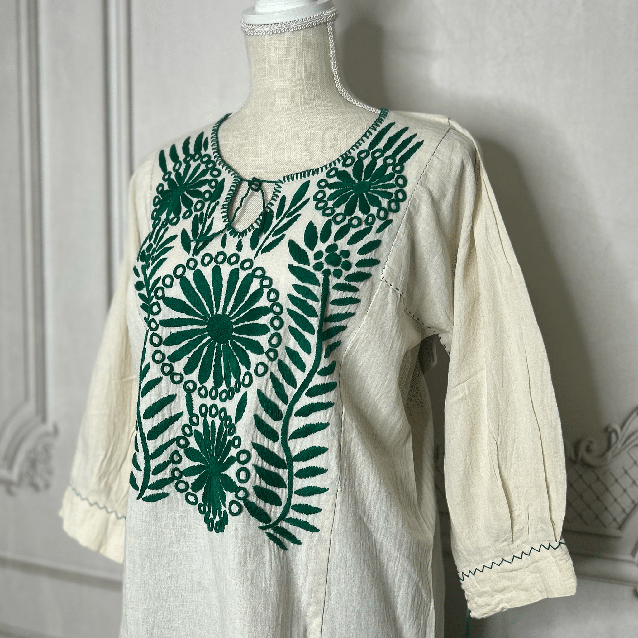 Rococo 3/4 Sleeve Tunic -  Manta Rococo 3/4 Sleeve Tunic -  Manta