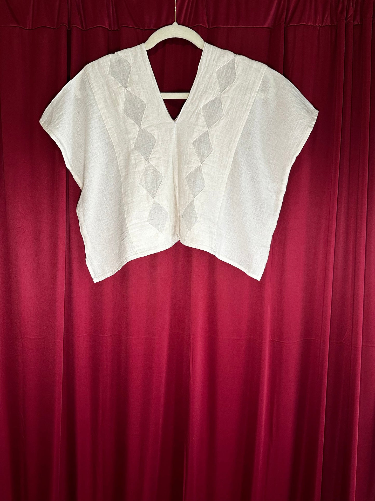 Rombo V-neck Gauze Blouse Rombo V-neck Gauze Blouse