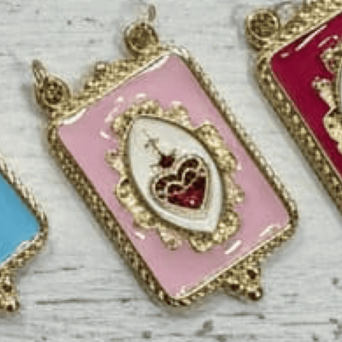 Sacred Heart Milagrito Charm Sacred Heart Milagrito Charm | Resin | Handmade in Mexico | Camelia
