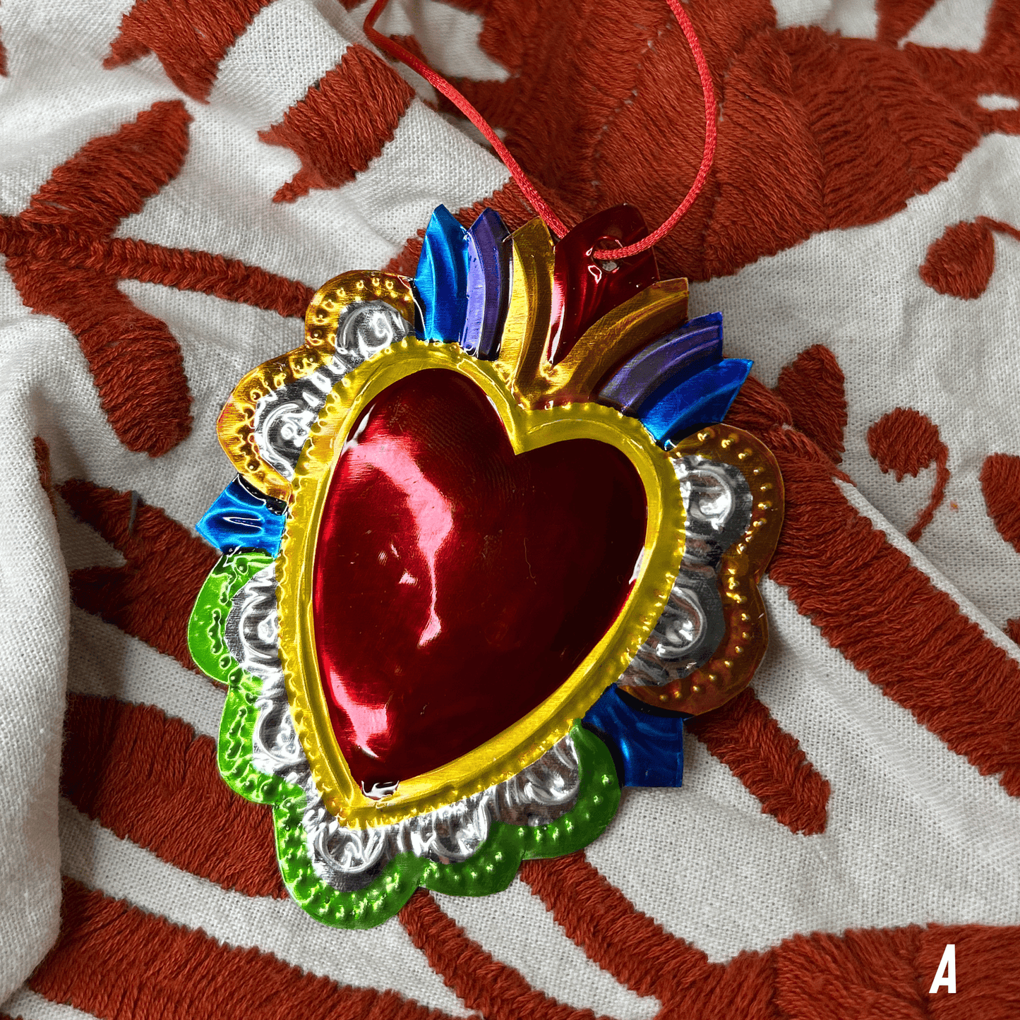 Sacred Heart Tin Ornament - Milagritos de Latón Sacred Heart Tin Ornament - Milagritos de Latón